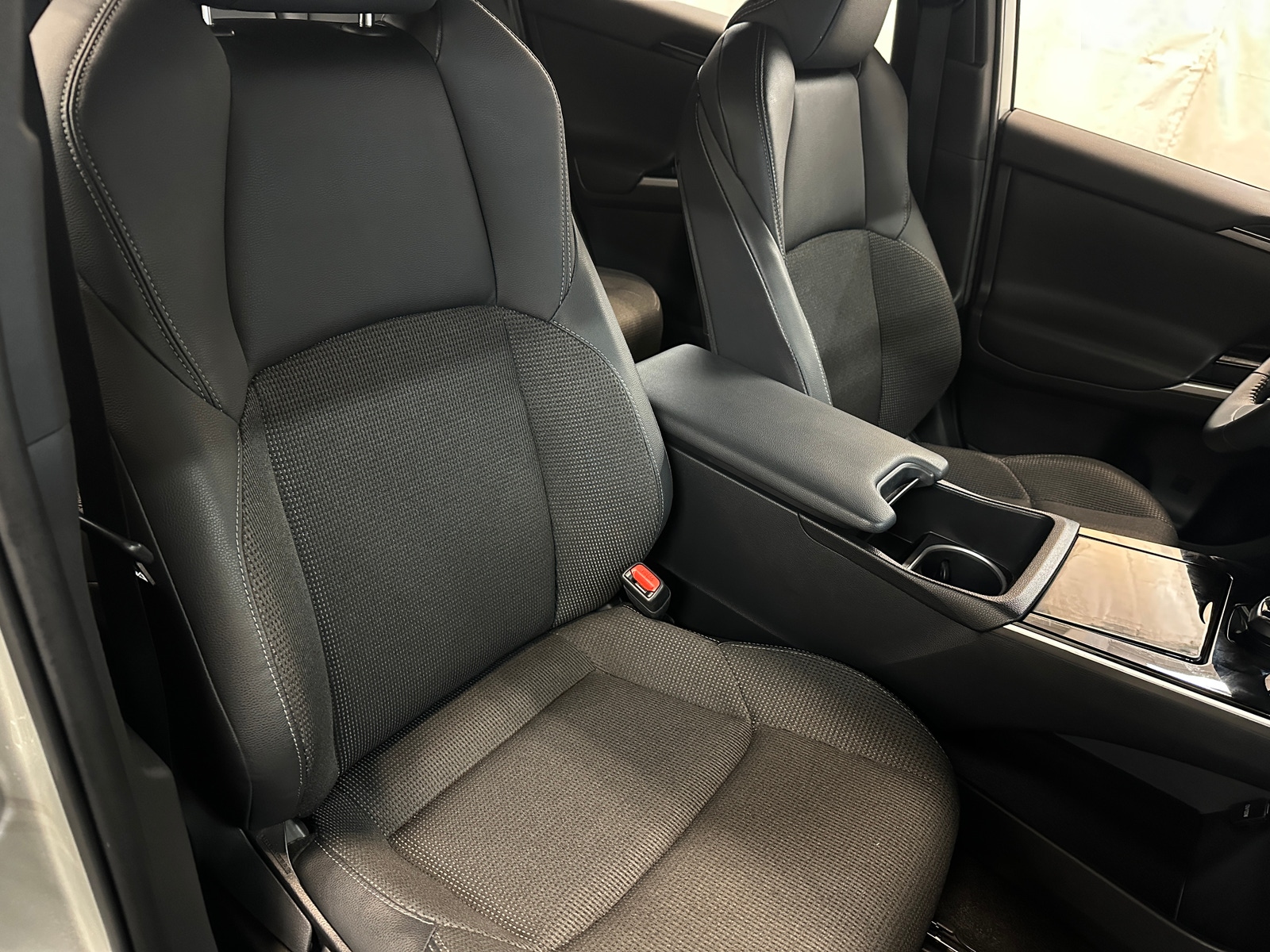 Thumbnail: 2024 Toyota bZ4X - 2