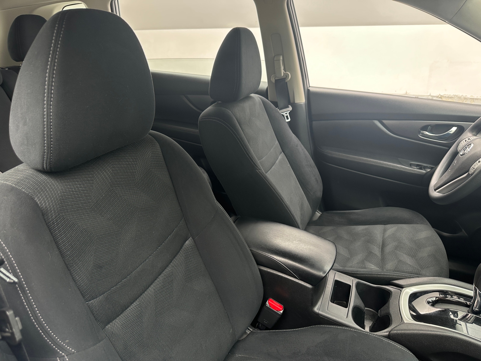 Thumbnail: 2016 Nissan Rogue - 2