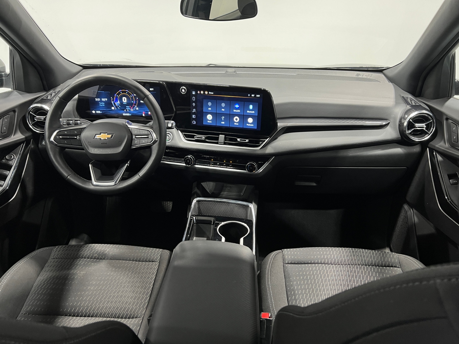 Thumbnail: 2025 Chevrolet Equinox - 3