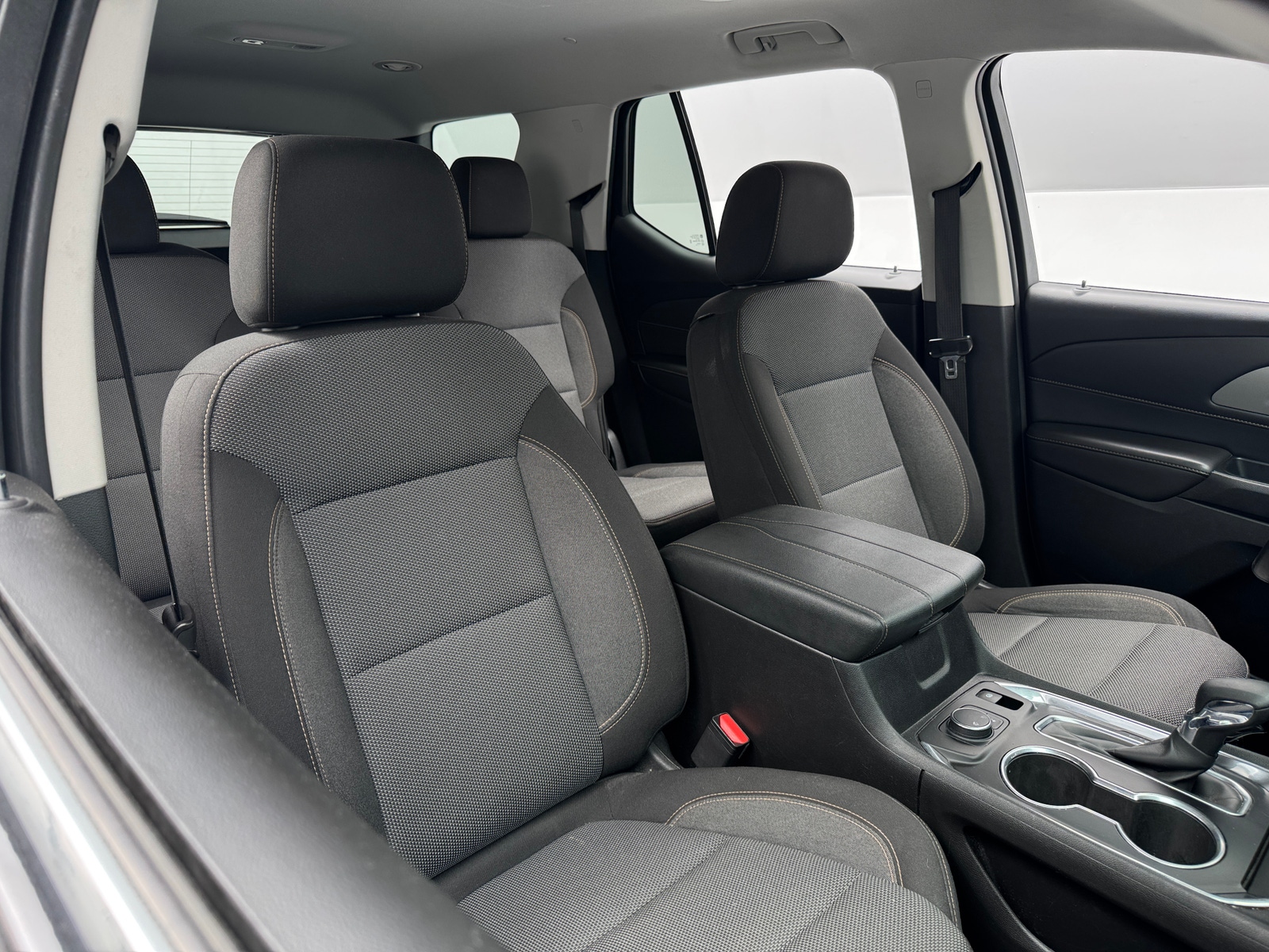 Thumbnail: 2021 Chevrolet Traverse - 2
