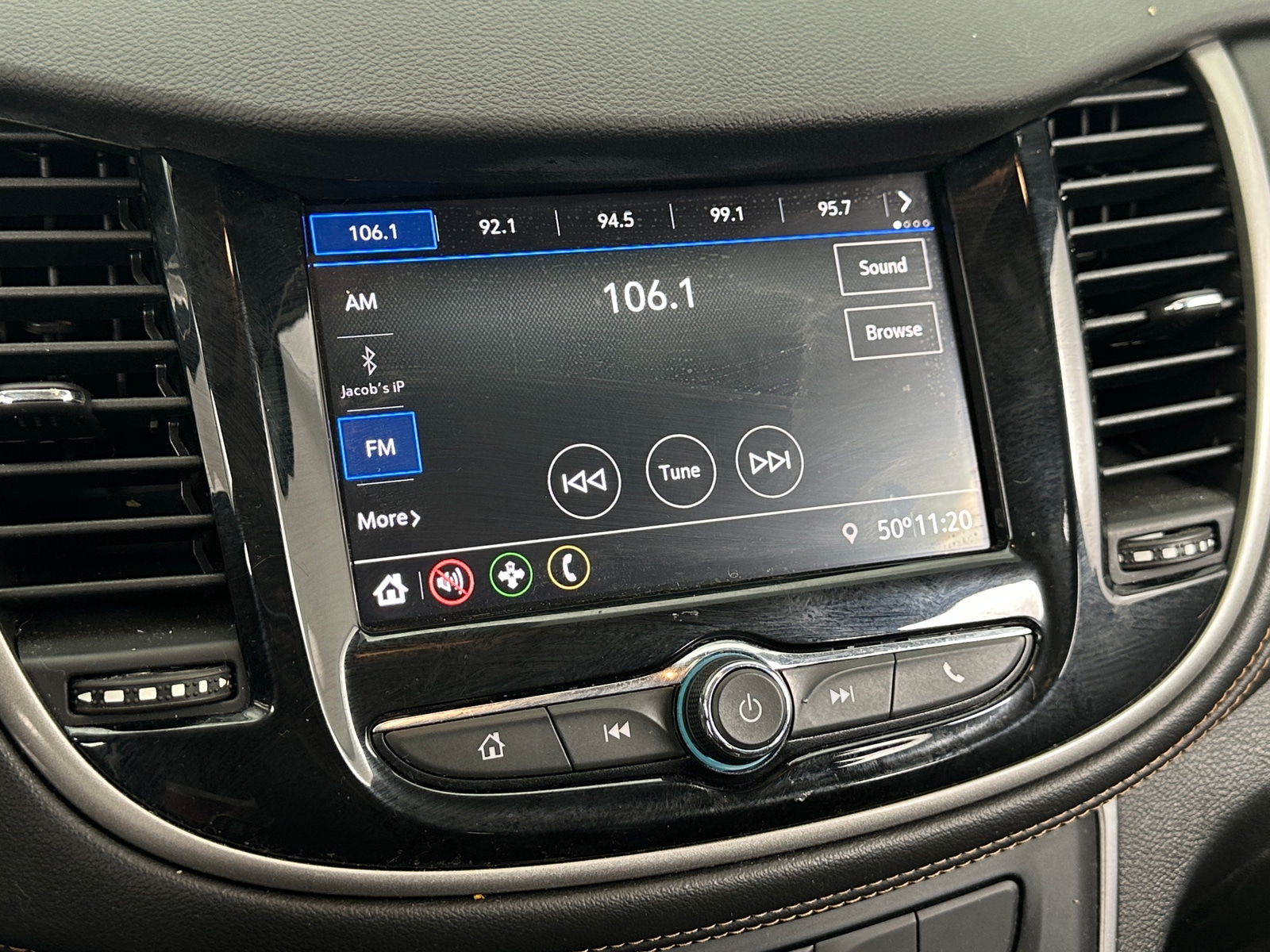 Thumbnail: 2020 Chevrolet Trax - 4