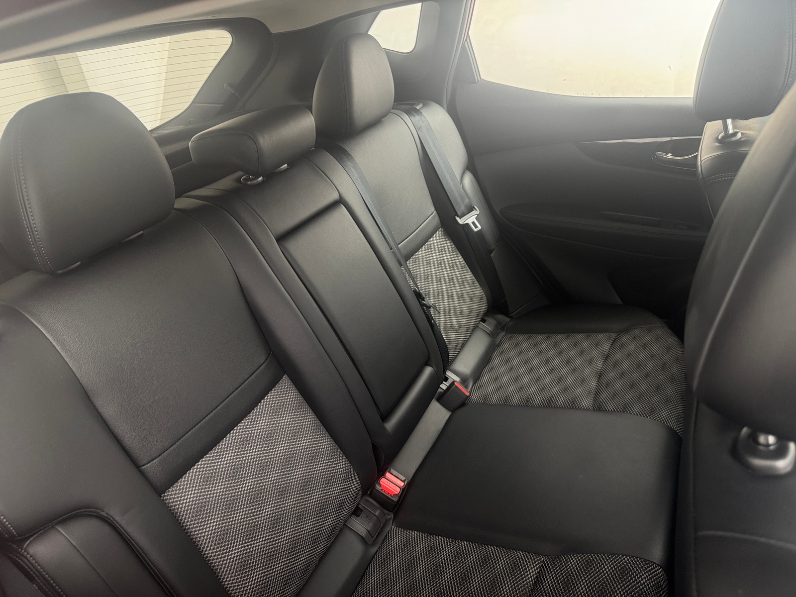 Thumbnail: 2021 Nissan Rogue Sport - 6