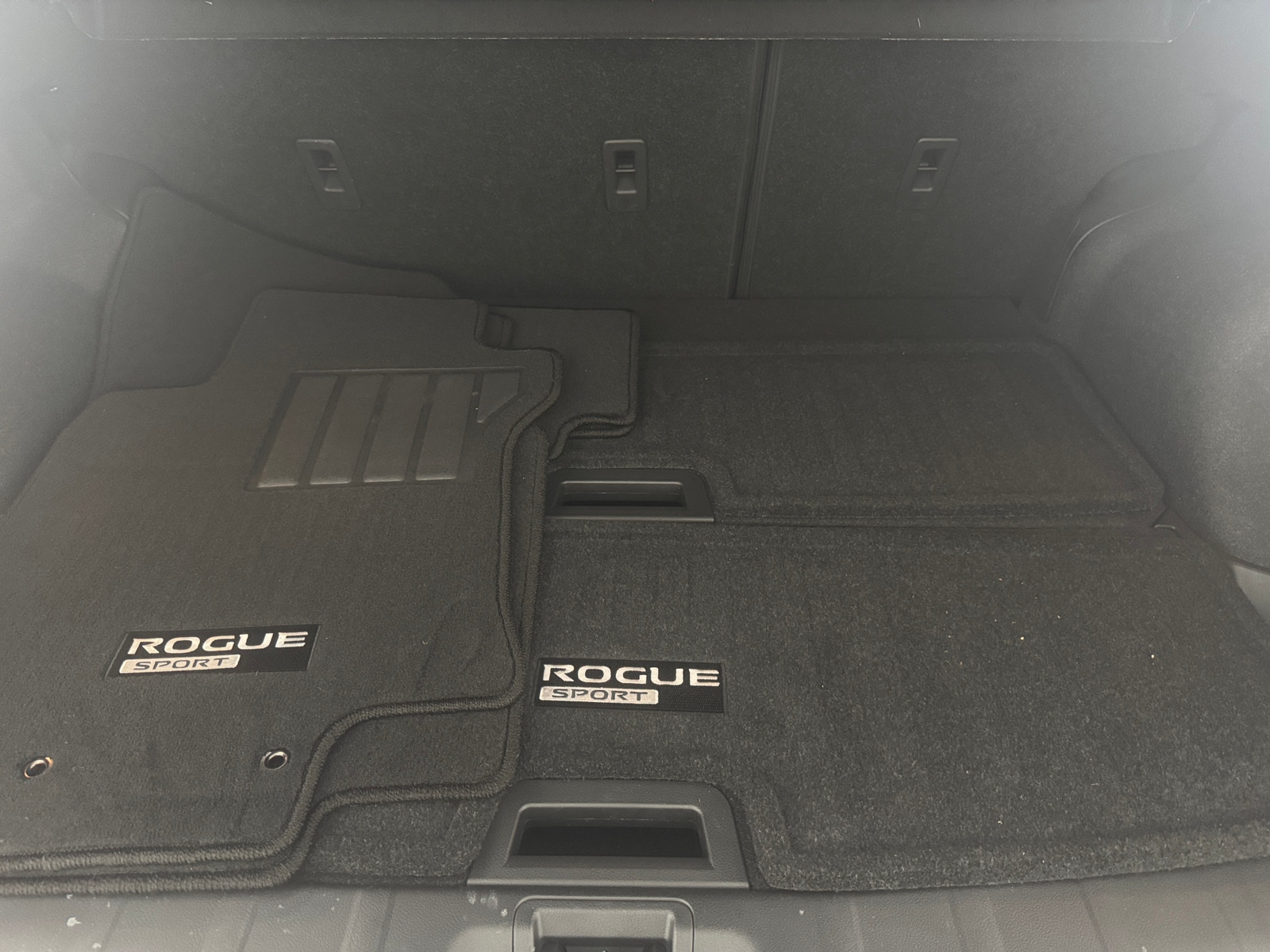 Thumbnail: 2021 Nissan Rogue Sport - 7