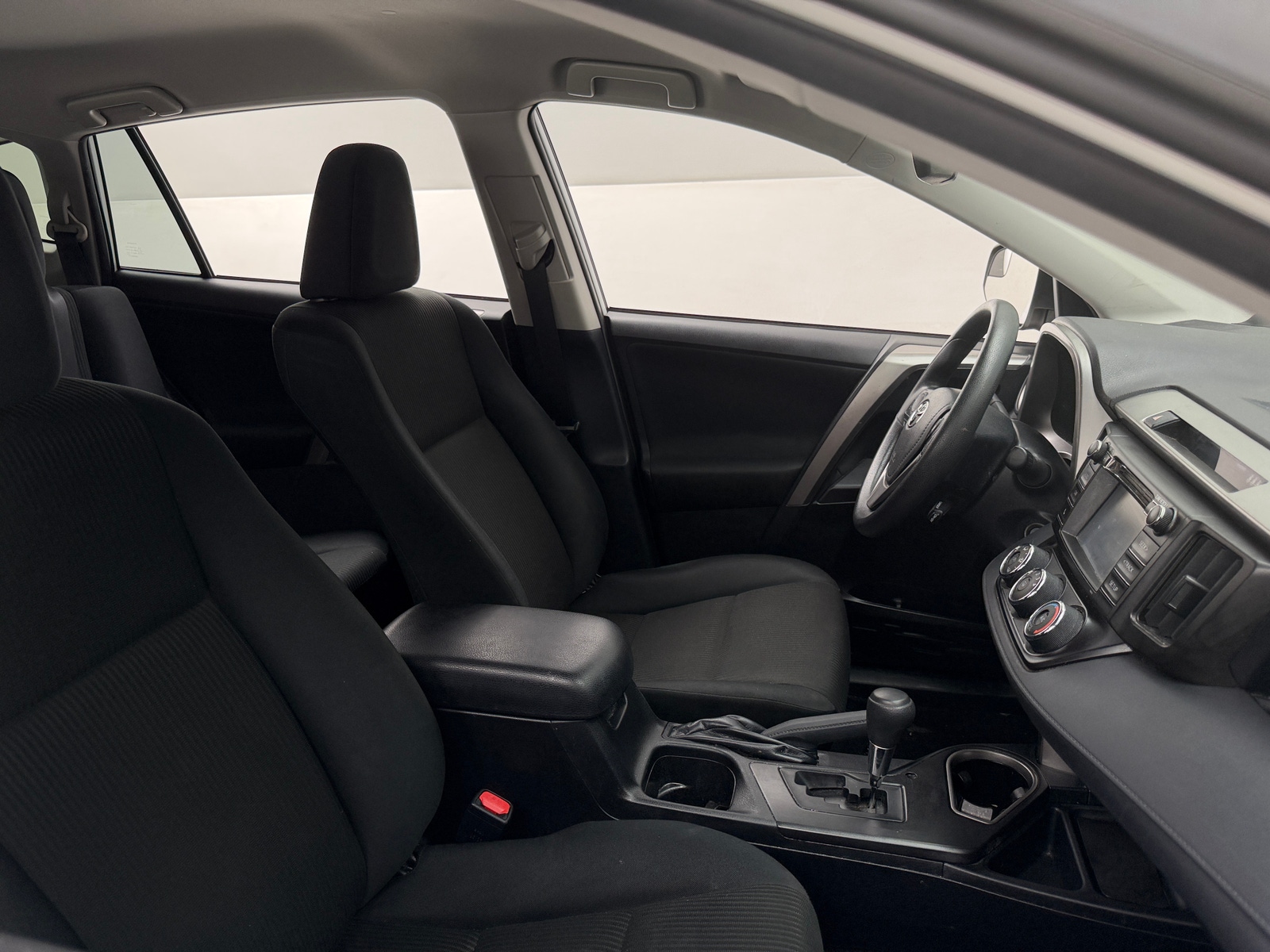 Thumbnail: 2018 Toyota RAV4 - 2