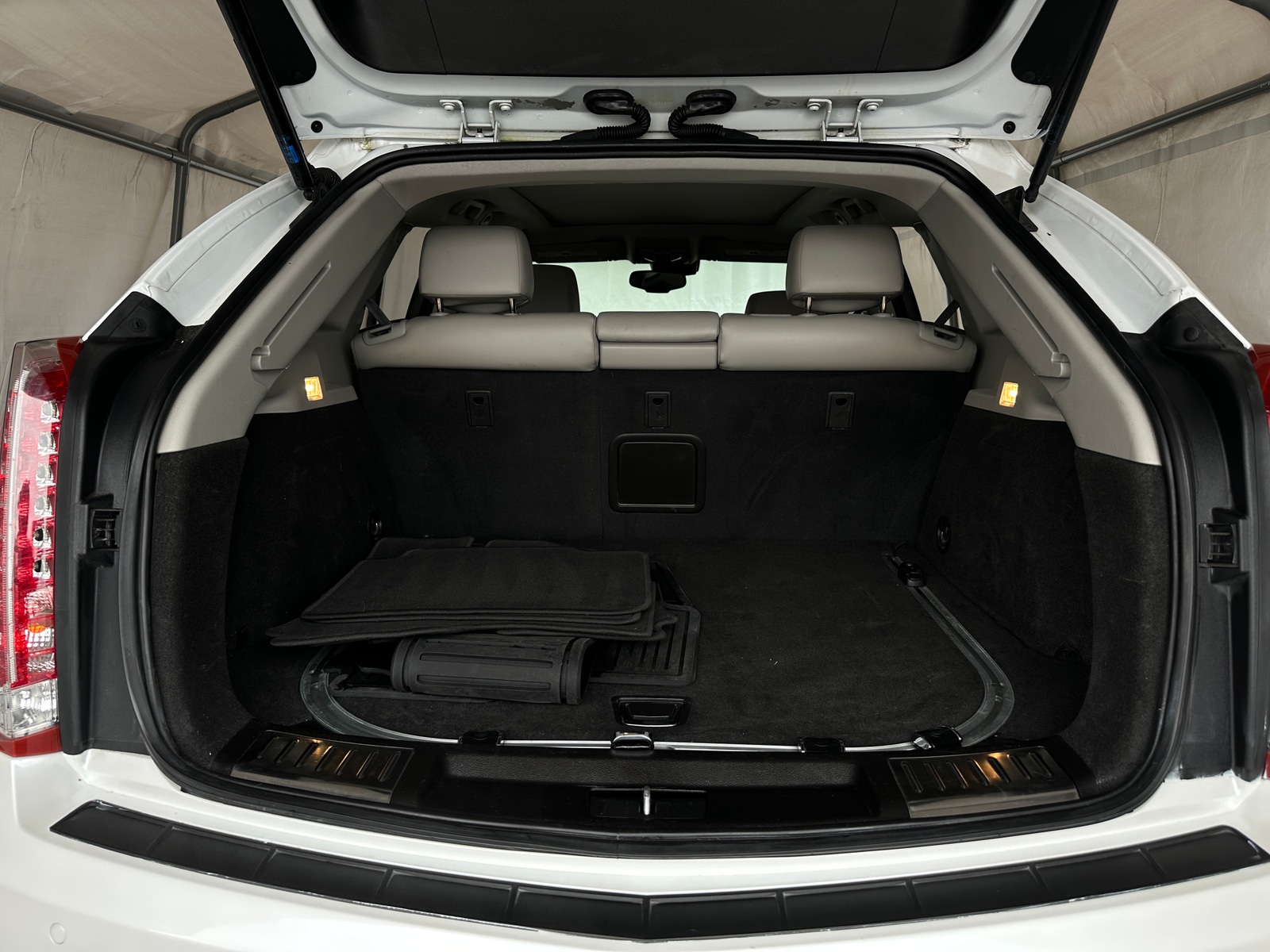 Thumbnail: 2013 Cadillac SRX - 6