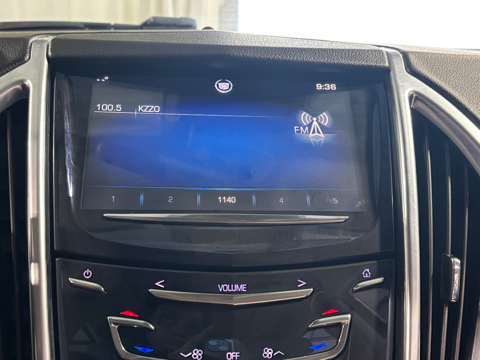 Thumbnail: 2013 Cadillac SRX - 3