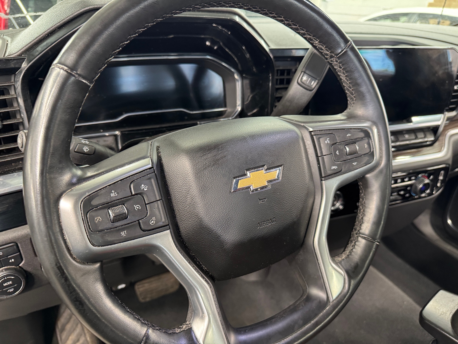 Thumbnail: 2023 Chevrolet Silverado 1500 - 5