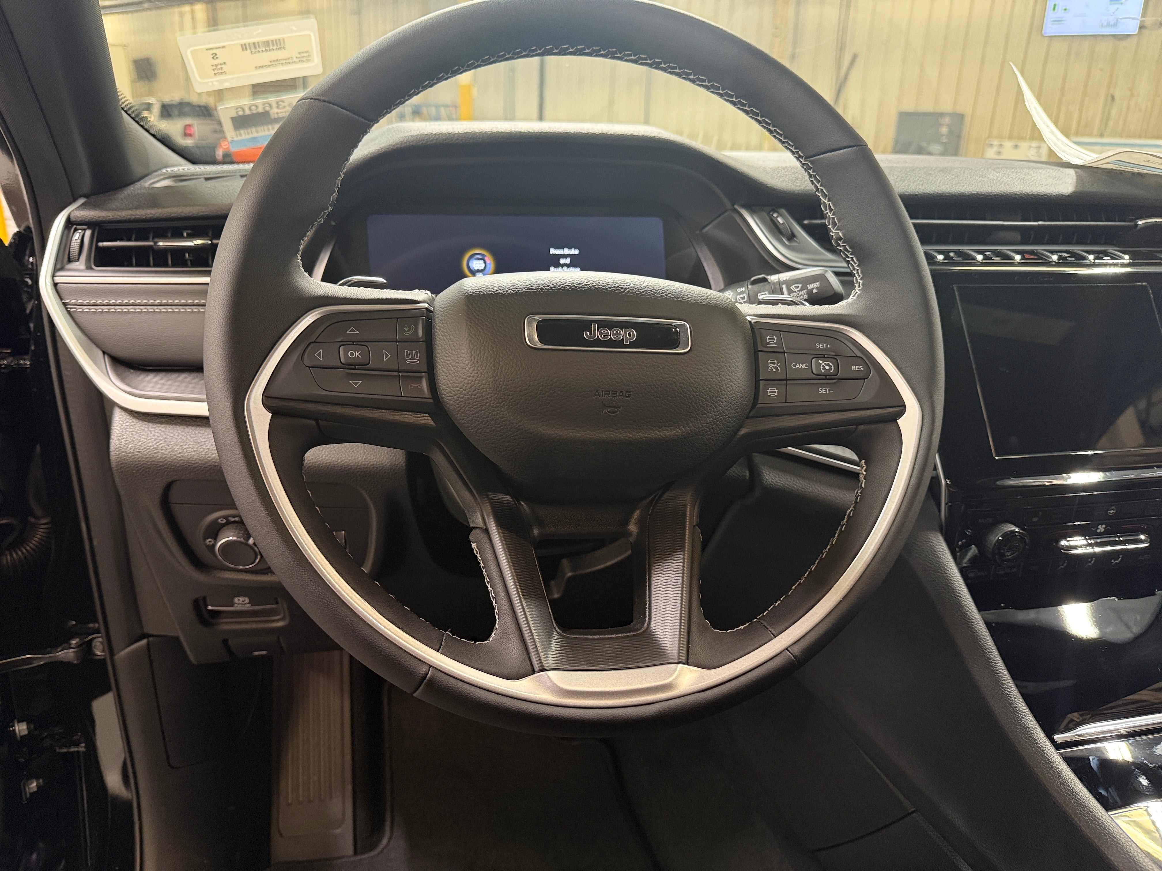 2026 Jeep Grand Cherokee Laredo X 4x4's photo