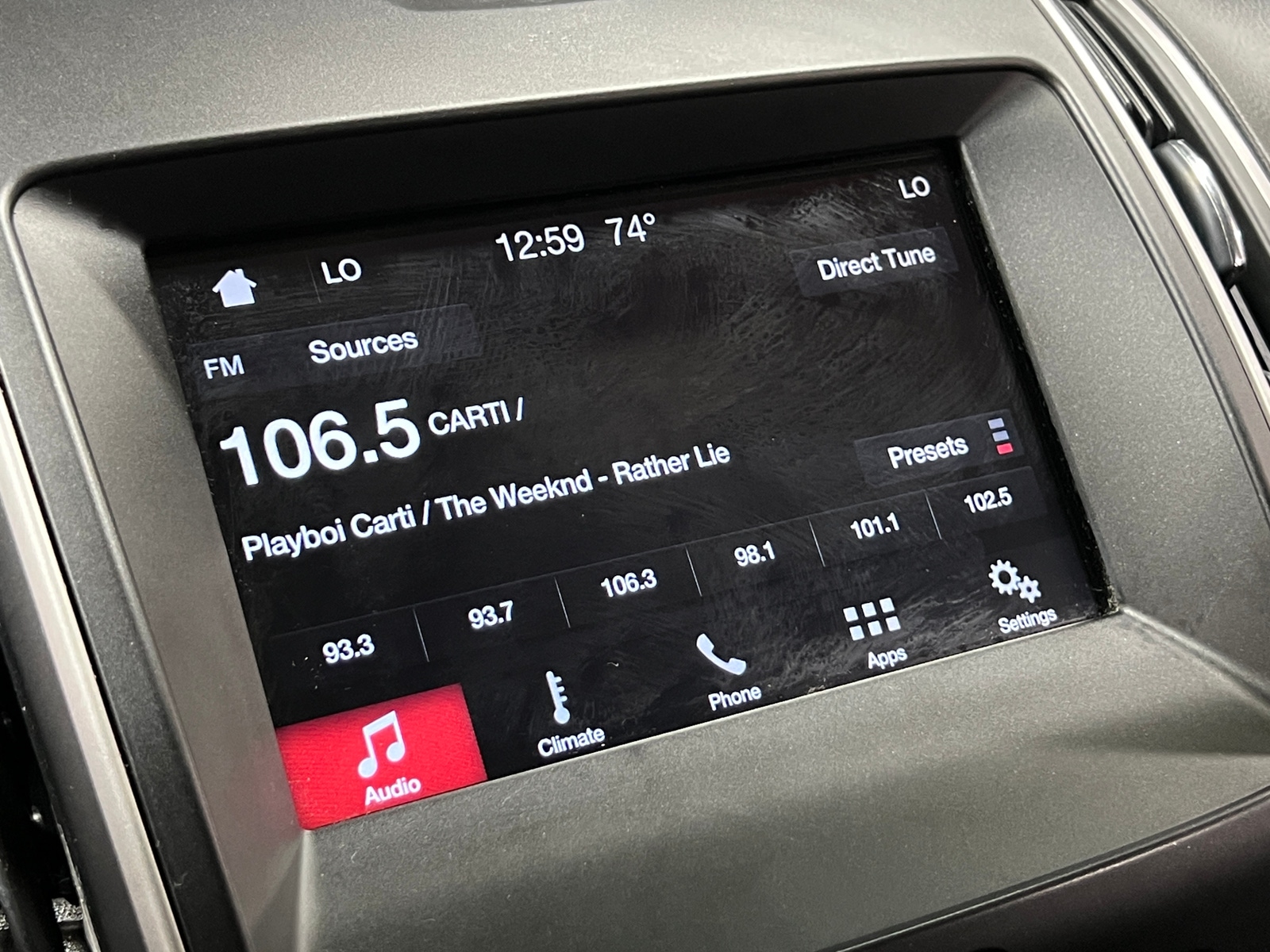 Thumbnail: 2018 Ford Edge - 4