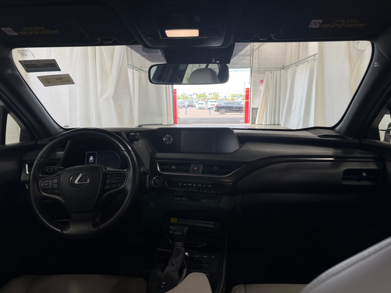 Thumbnail: 2021 Lexus UX - 2