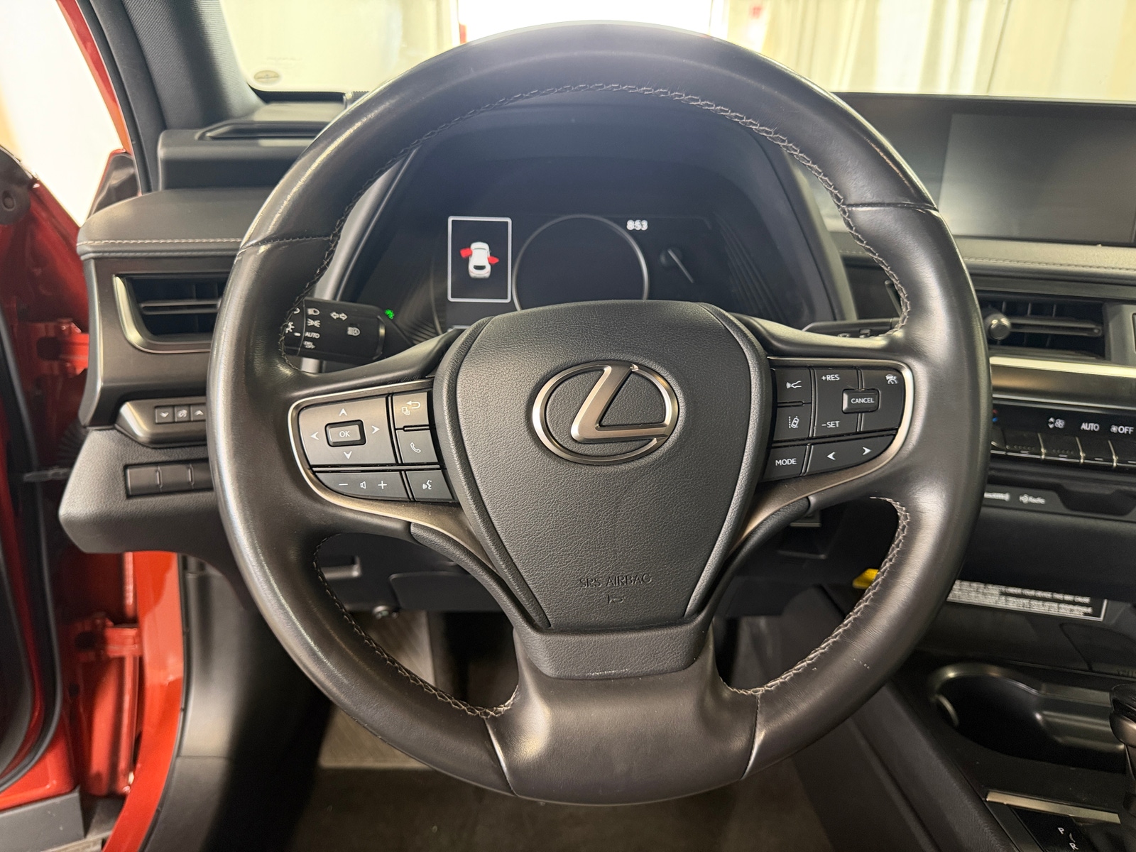 Thumbnail: 2021 Lexus UX - 4