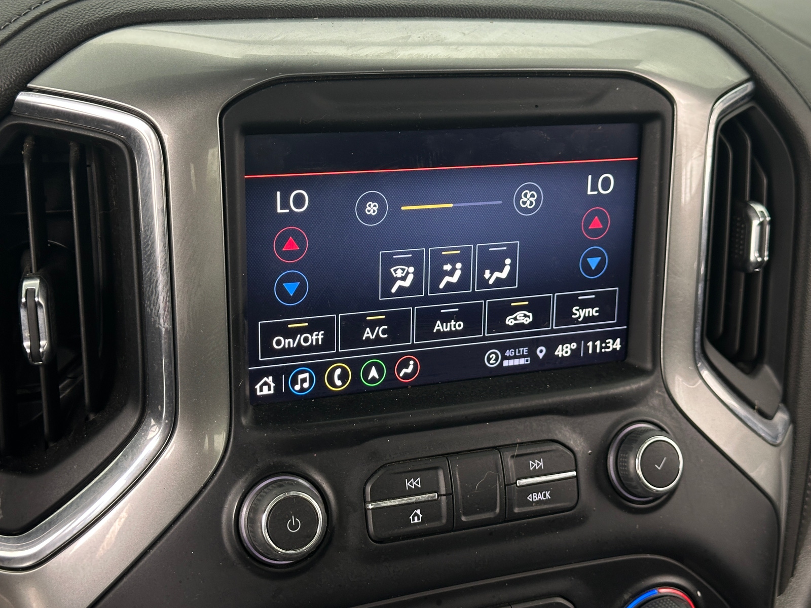 Thumbnail: 2022 Chevrolet Silverado 1500 - 3