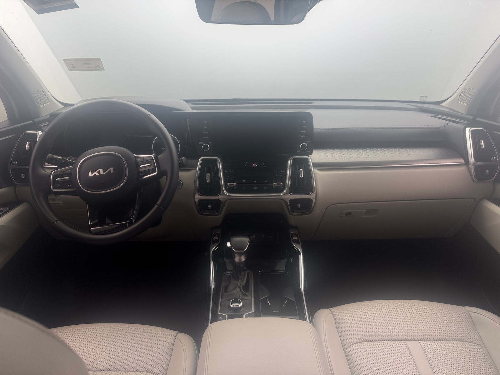 Thumbnail: 2023 Kia Sorento - 2