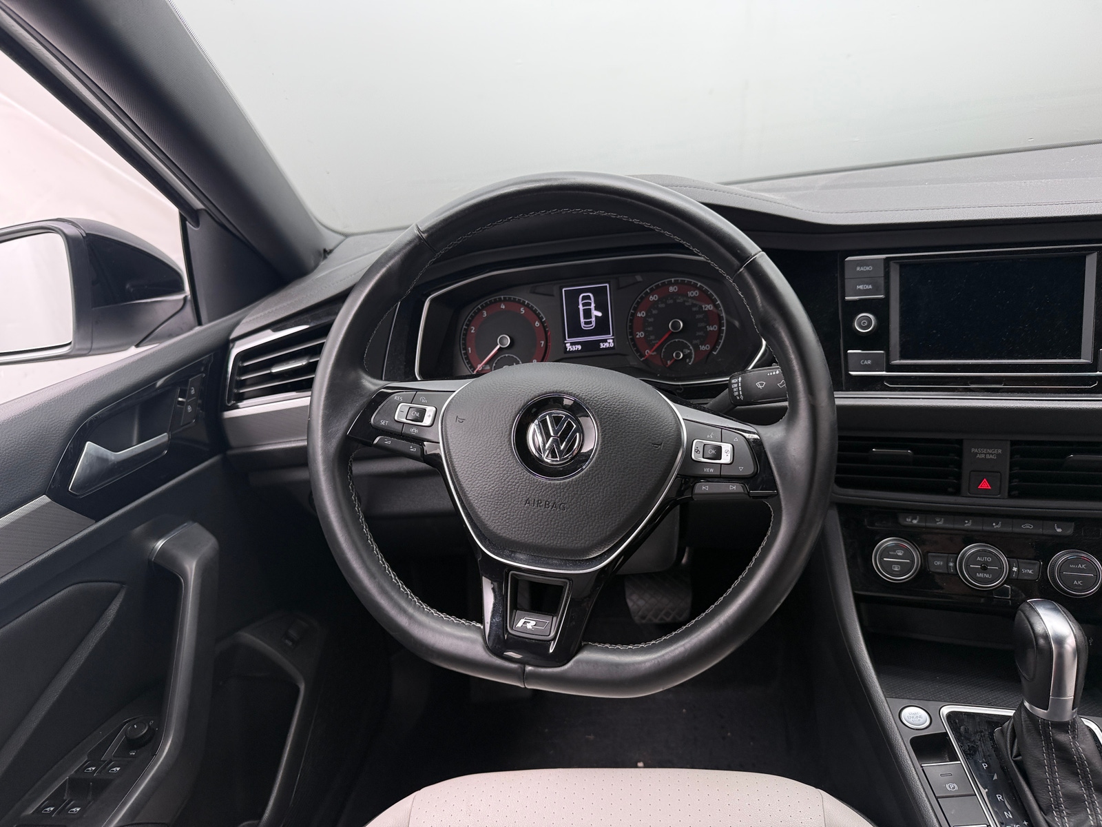 Thumbnail: 2019 Volkswagen Jetta - 5