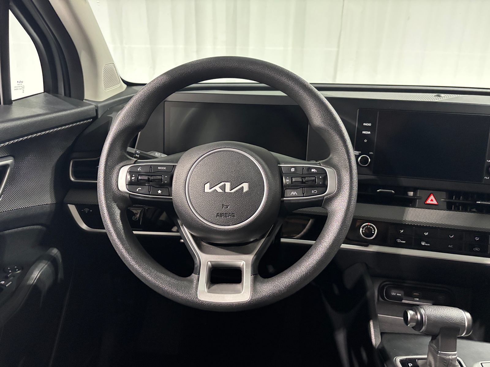 Thumbnail: 2025 Kia Sportage - 5