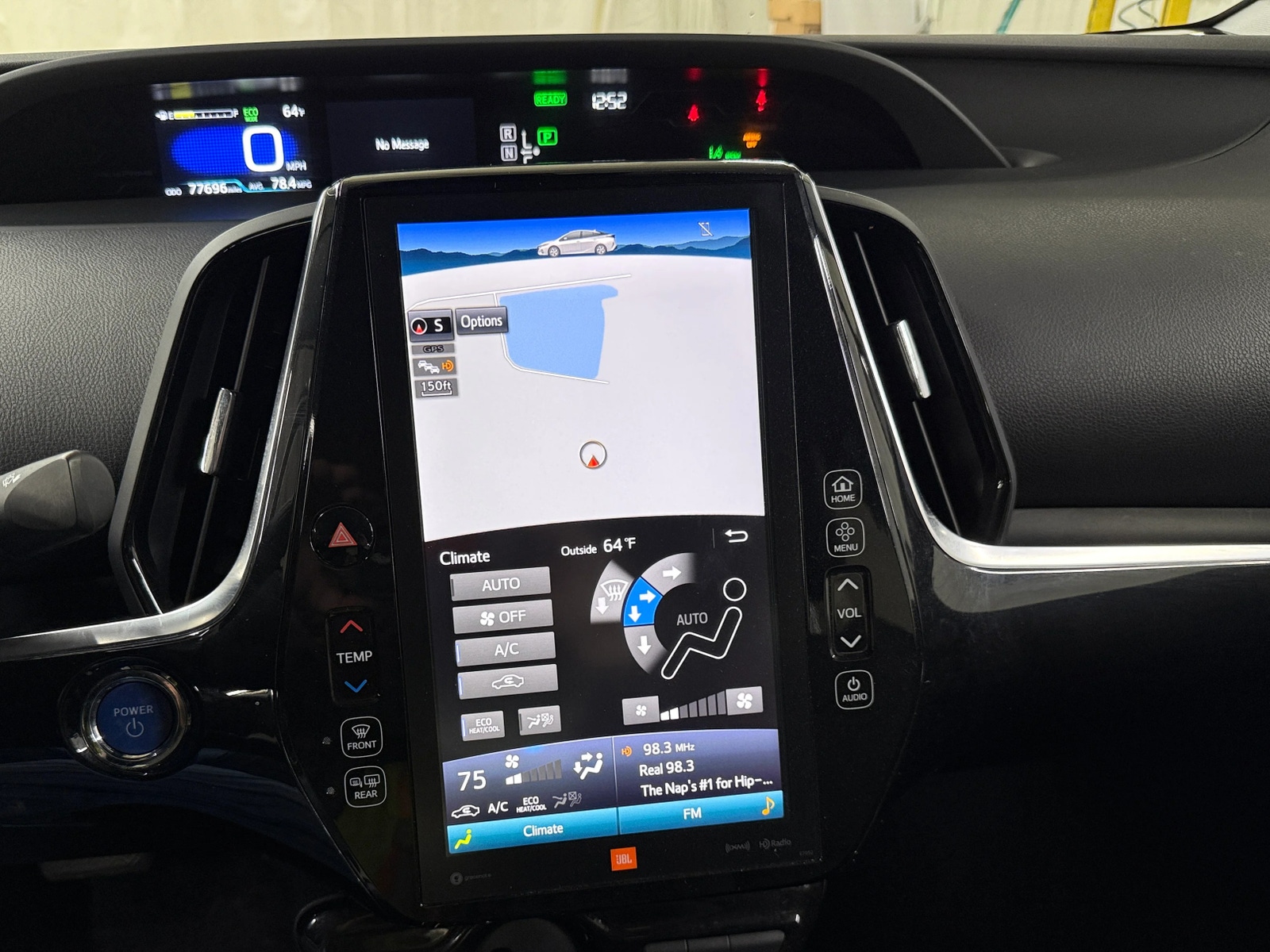 Thumbnail: 2017 Toyota Prius Prime - 3