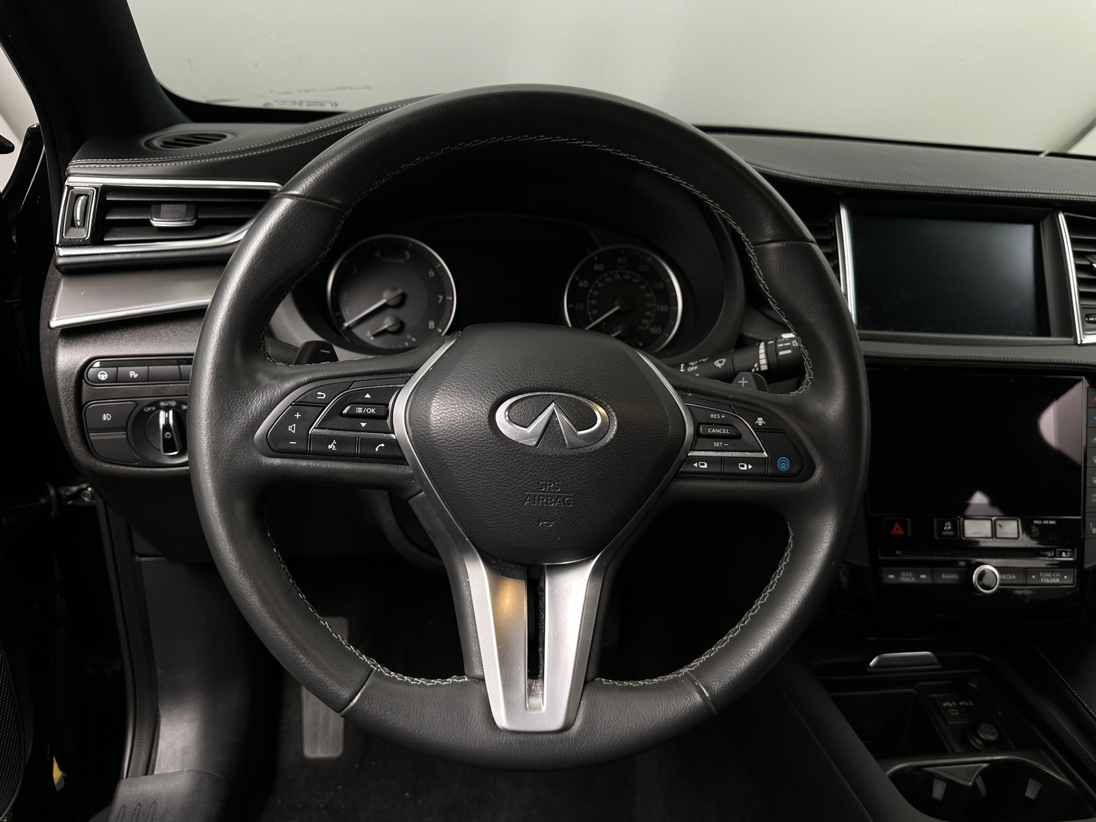 Thumbnail: 2023 INFINITI QX55 - 4