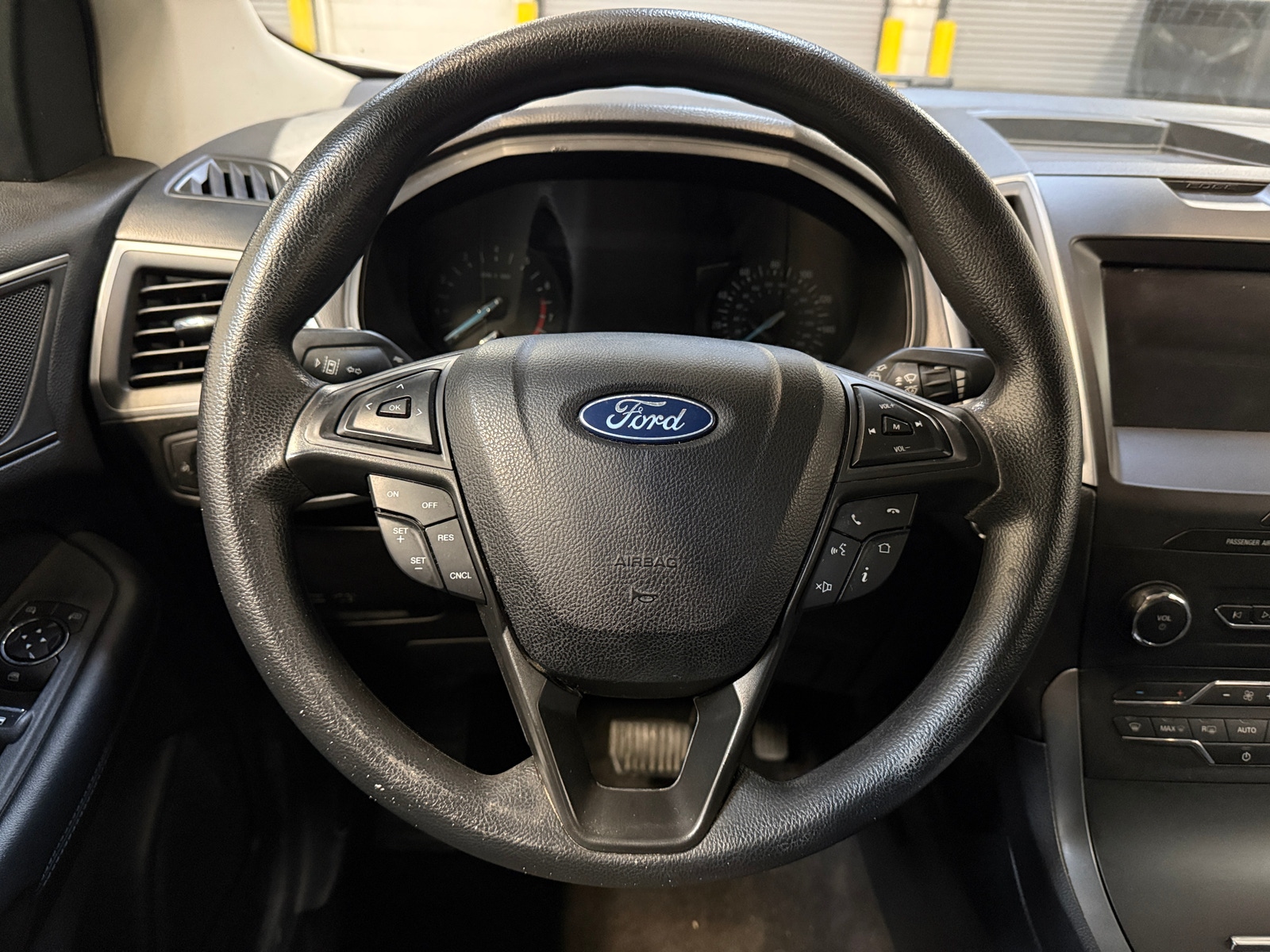 Thumbnail: 2020 Ford Edge - 5