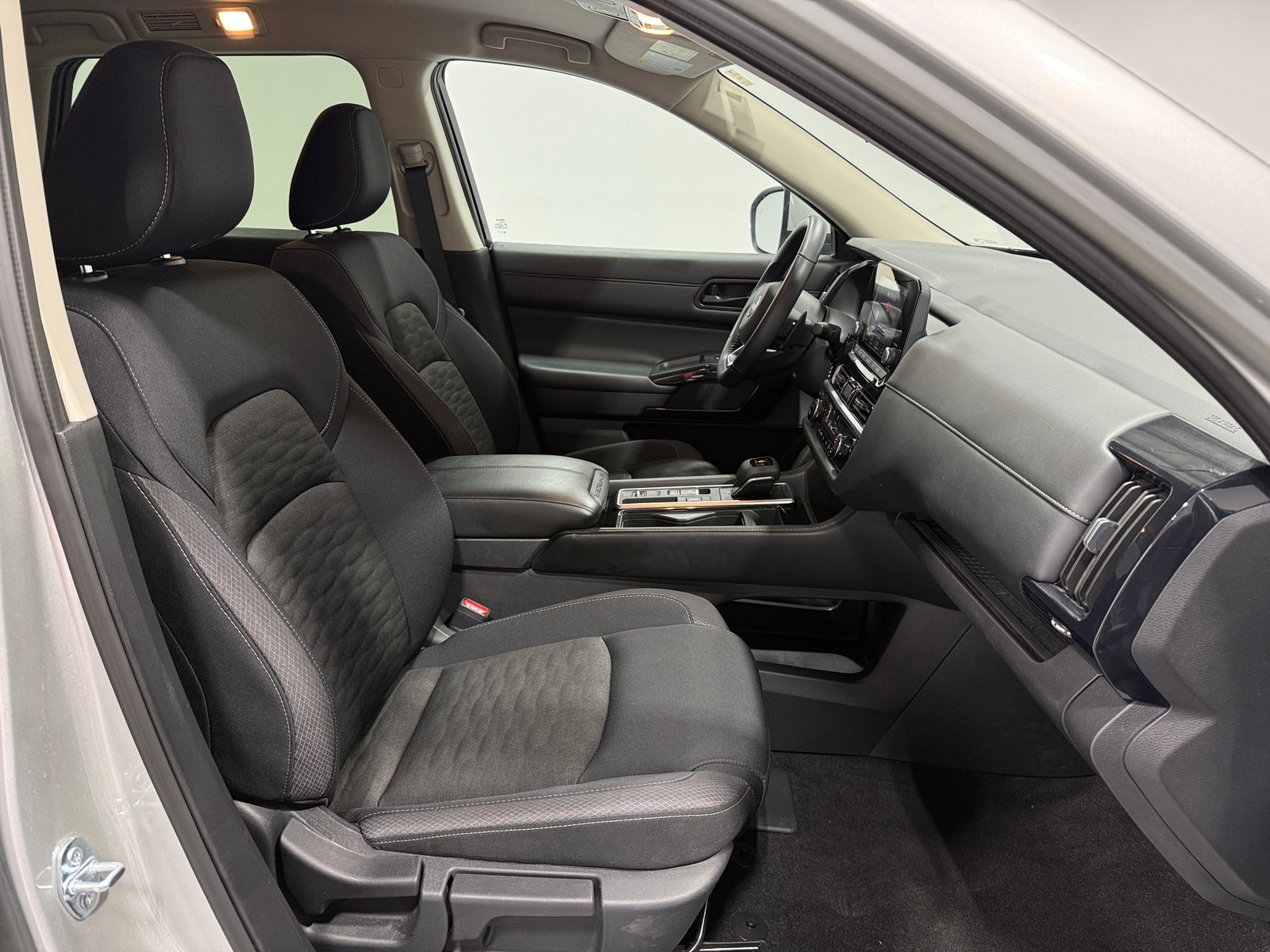 Thumbnail: 2025 Nissan Pathfinder - 2