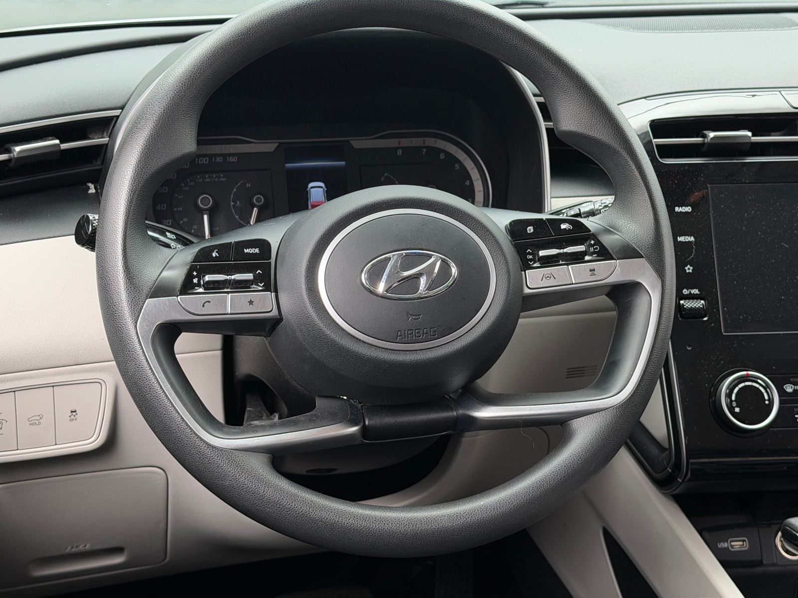 Thumbnail: 2023 Hyundai Tucson - 5