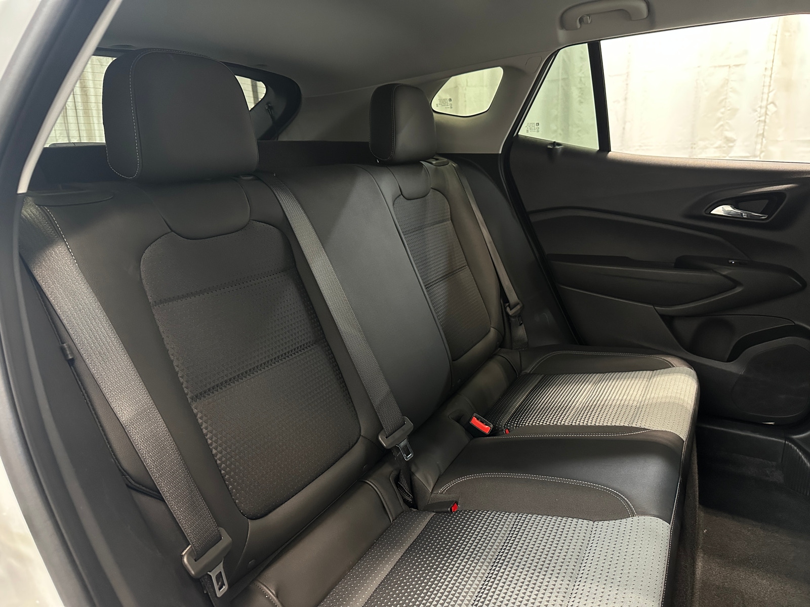 Thumbnail: 2025 Chevrolet Trax - 6