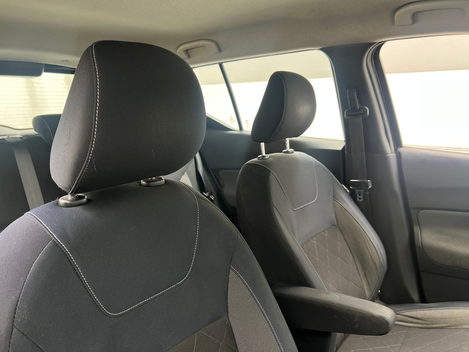 Thumbnail: 2018 Nissan Kicks - 2