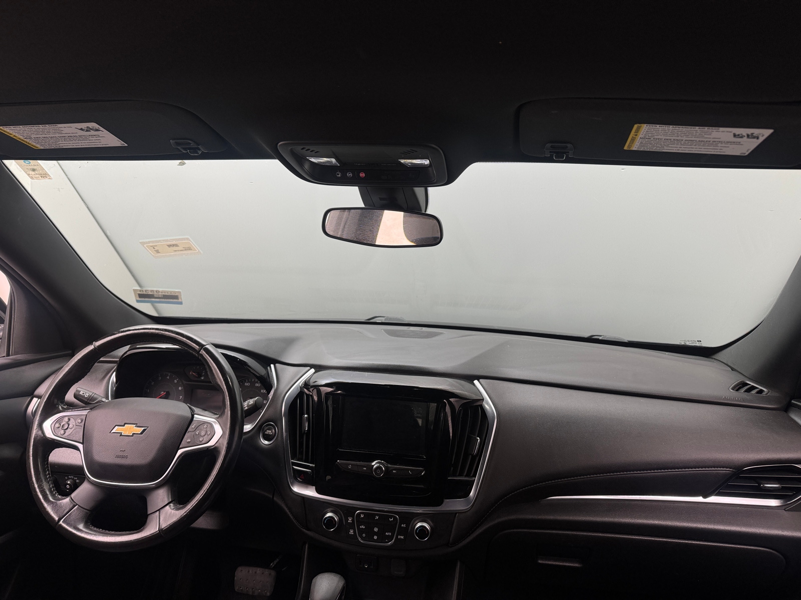 Thumbnail: 2022 Chevrolet Traverse - 3