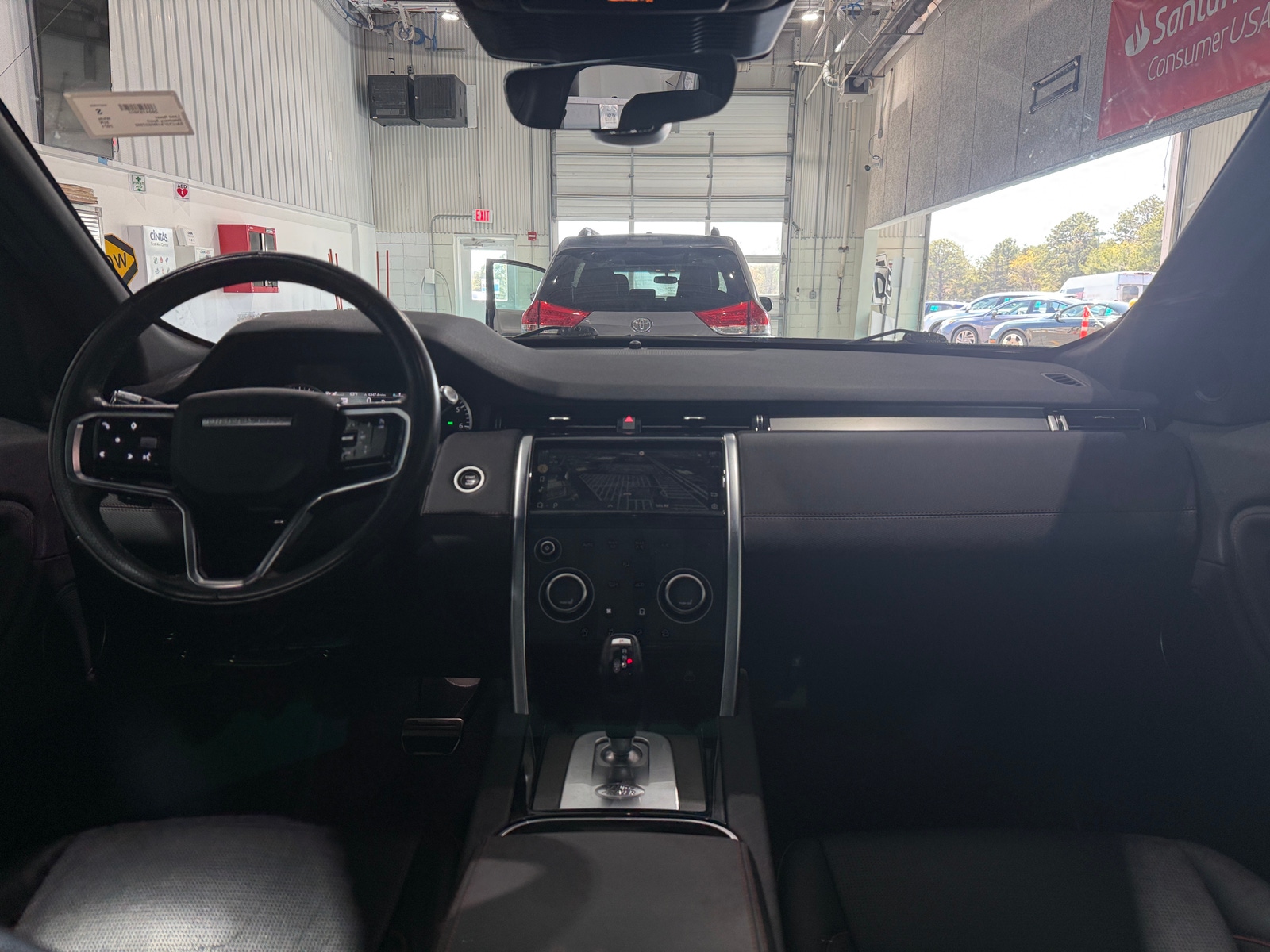 Thumbnail: 2021 Land Rover Discovery Sport - 2