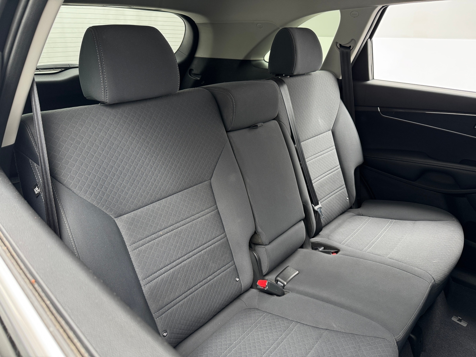 Thumbnail: 2017 Kia Sorento - 6