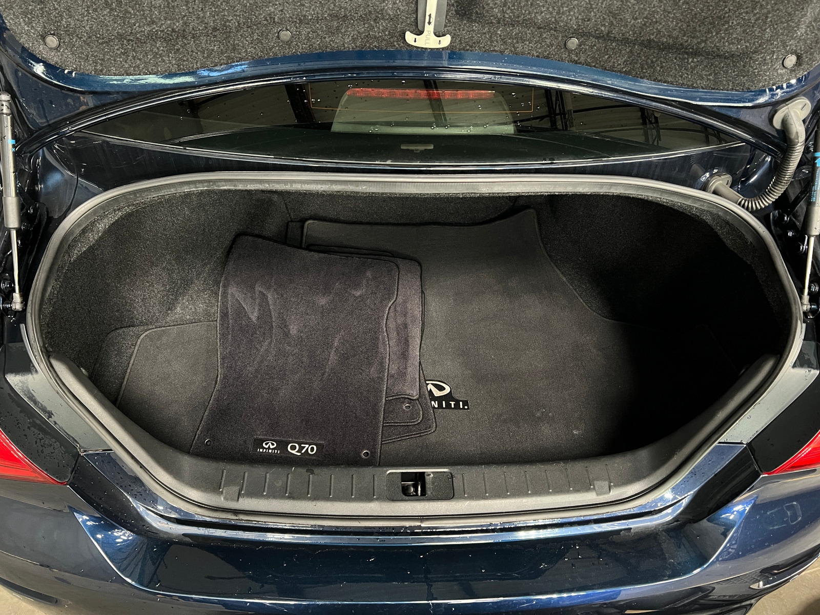 Thumbnail: 2019 INFINITI Q70 - 7