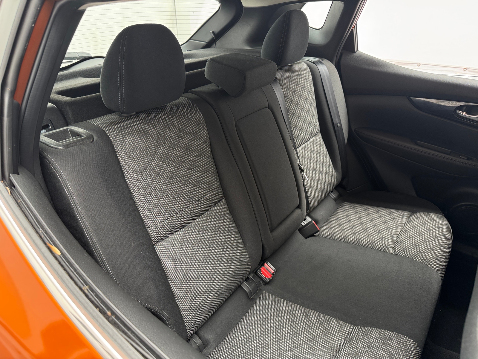 Thumbnail: 2017 Nissan Rogue Sport - 6