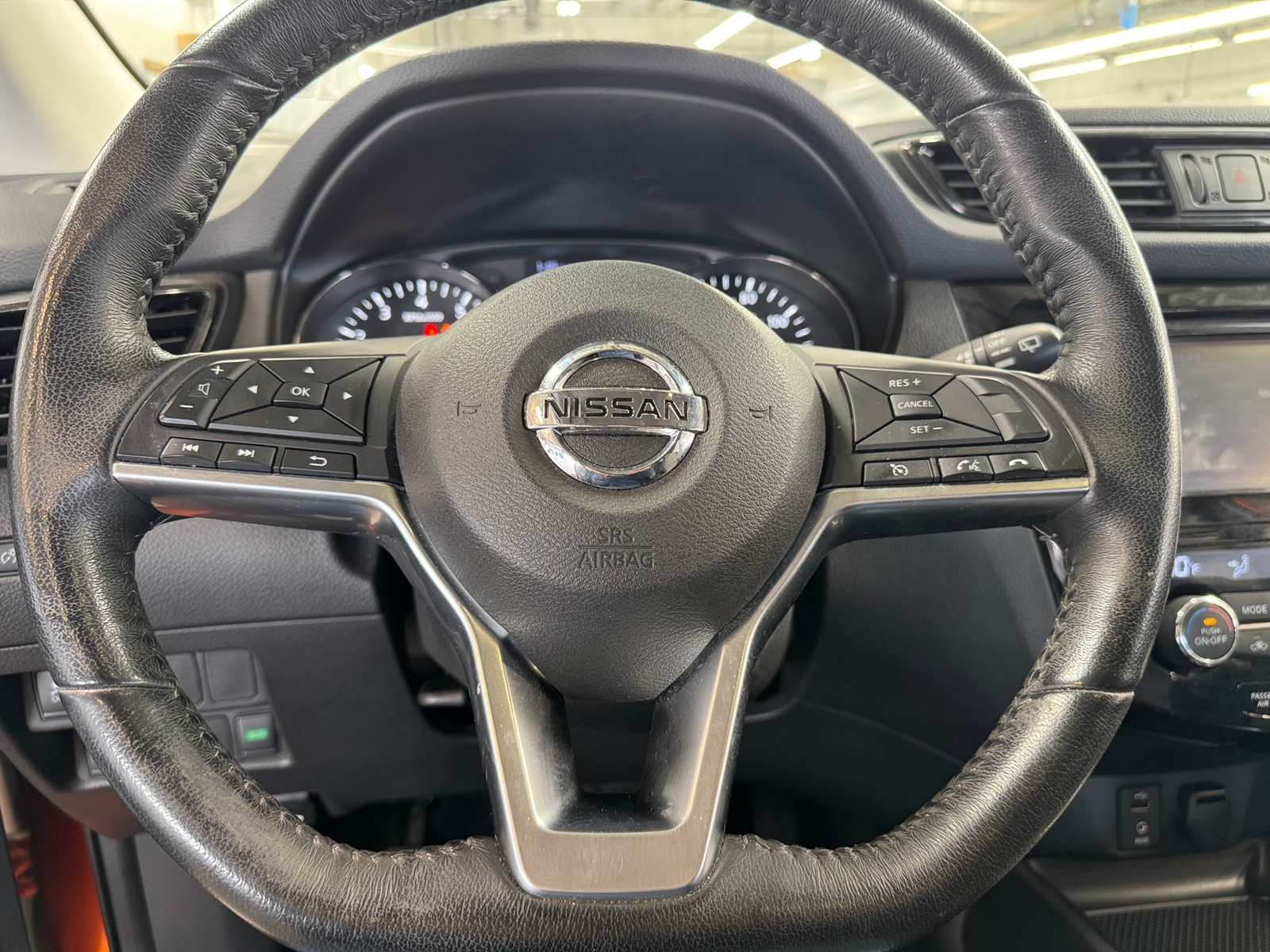 Thumbnail: 2017 Nissan Rogue Sport - 5