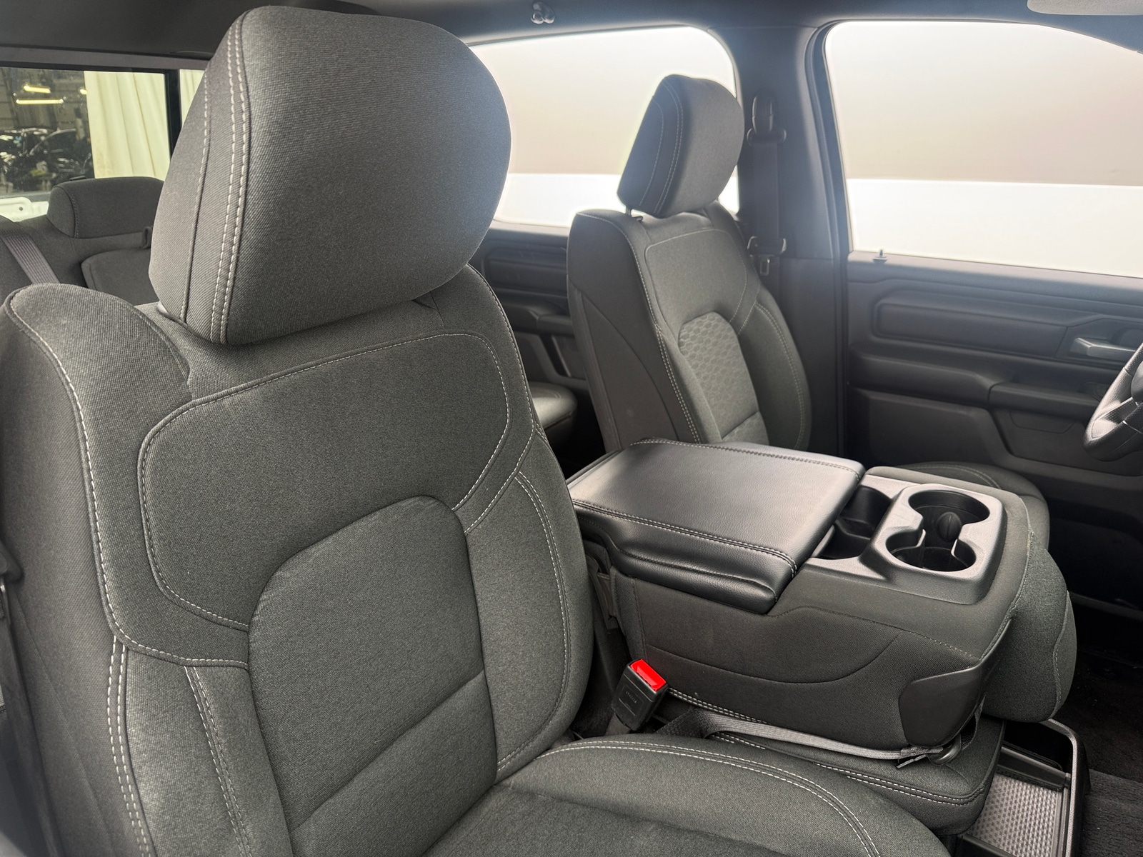 Thumbnail: 2025 RAM 1500 - 2
