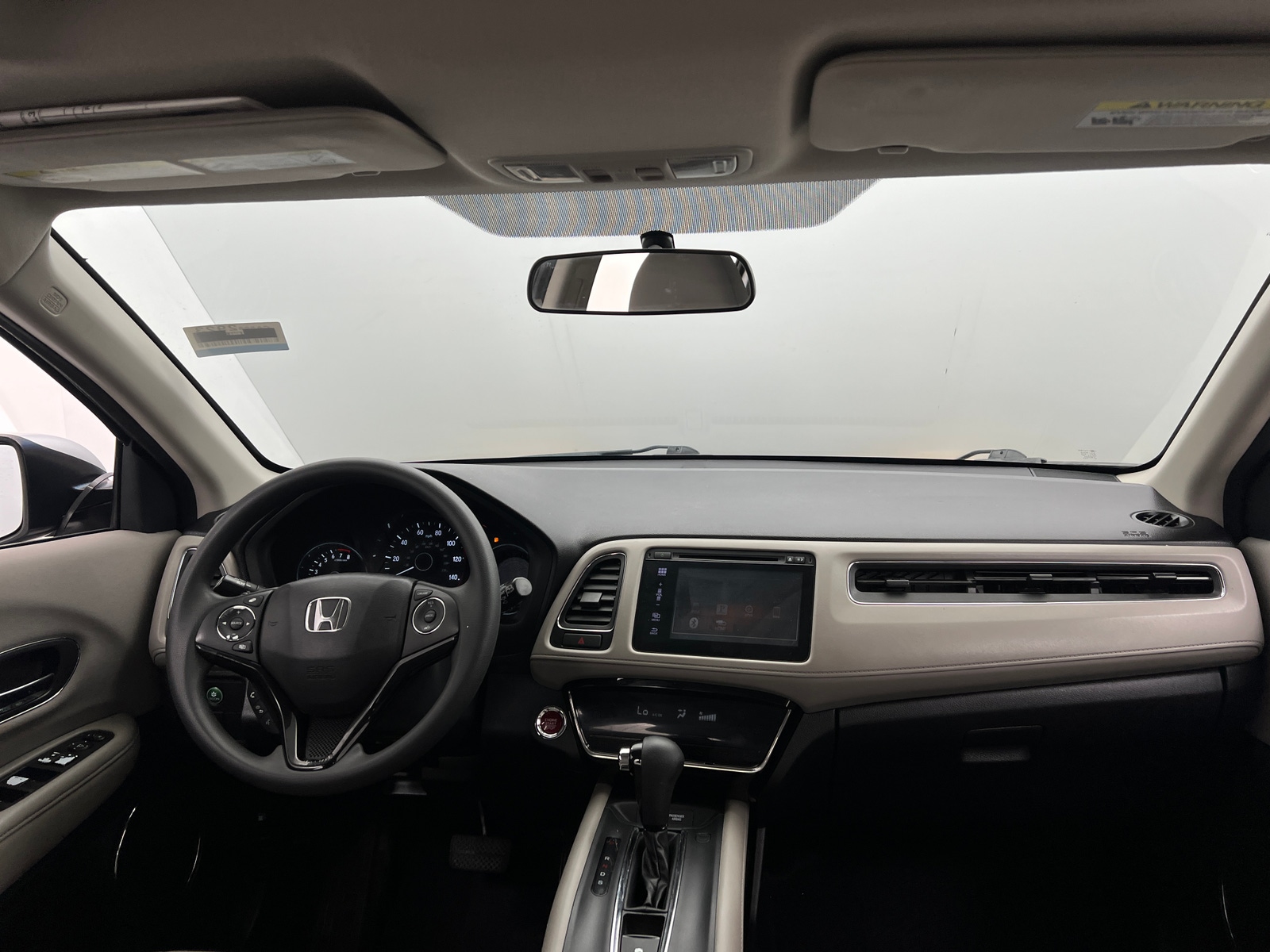 Thumbnail: 2016 Honda HR-V - 3