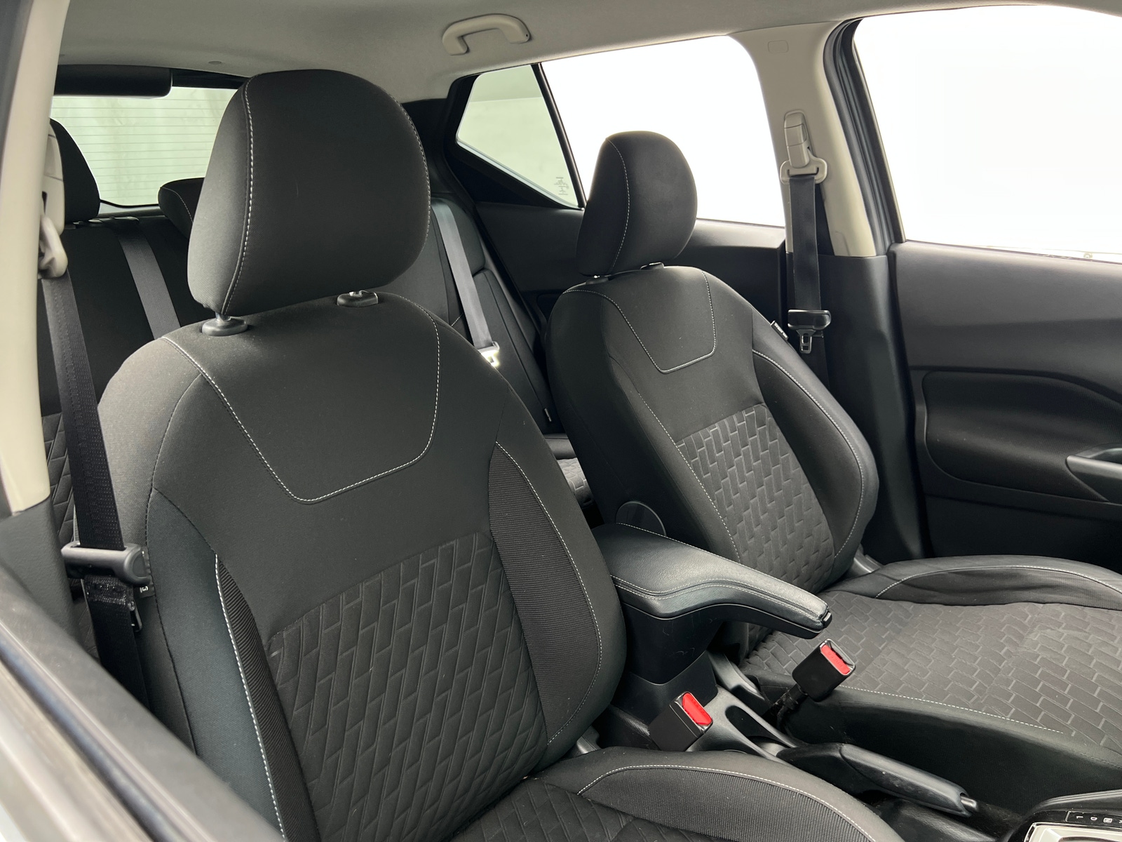 Thumbnail: 2021 Nissan Kicks - 2