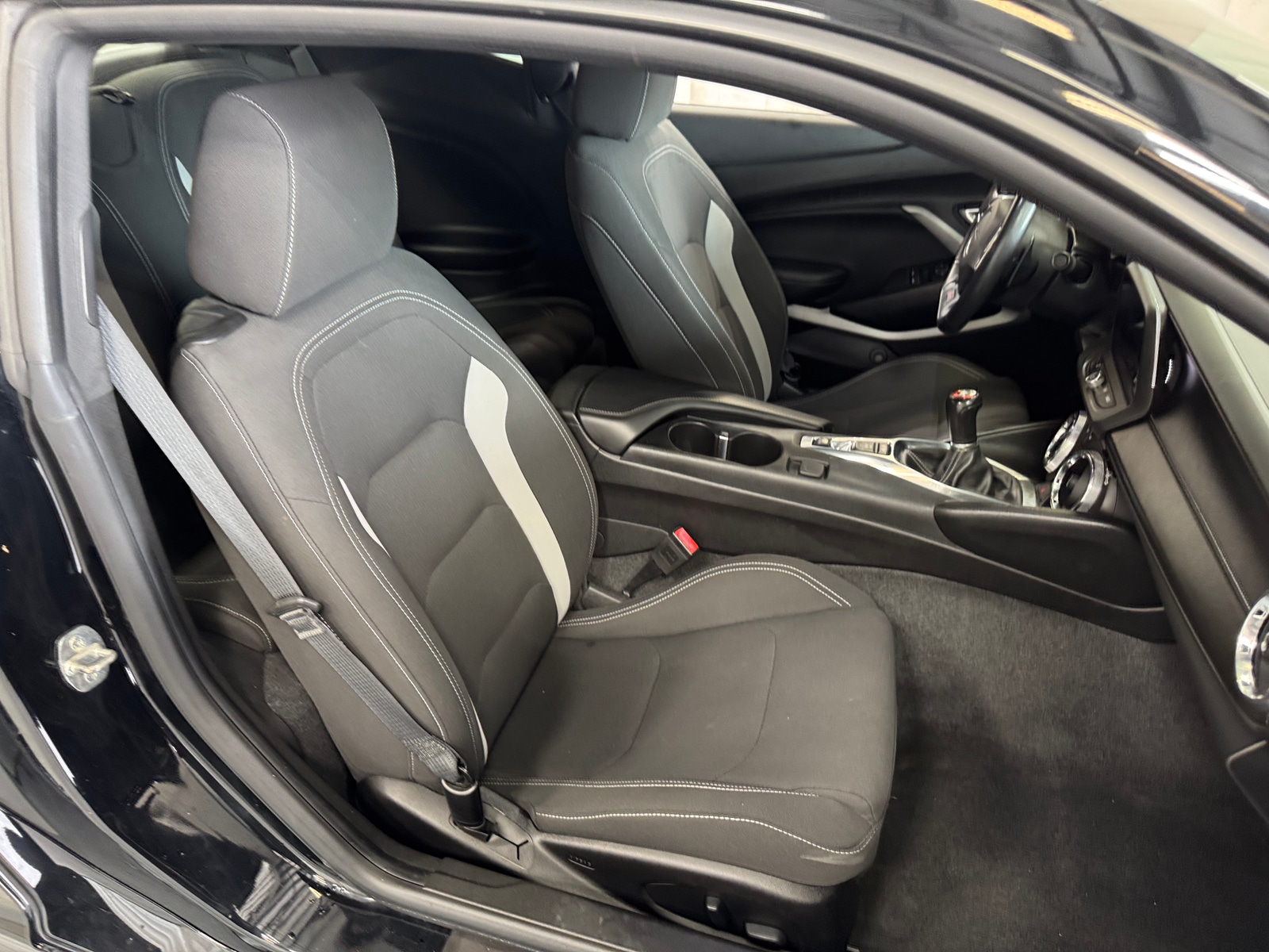 Thumbnail: 2019 Chevrolet Camaro - 2