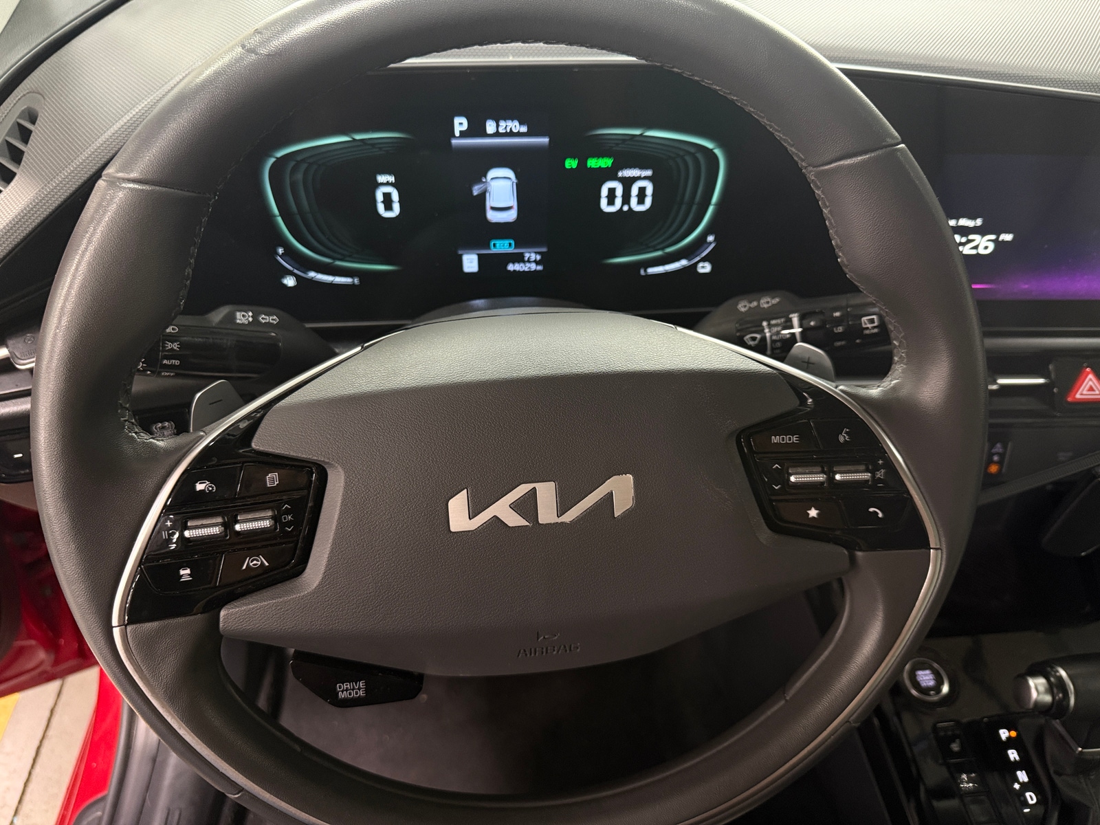 Thumbnail: 2023 Kia Niro - 4
