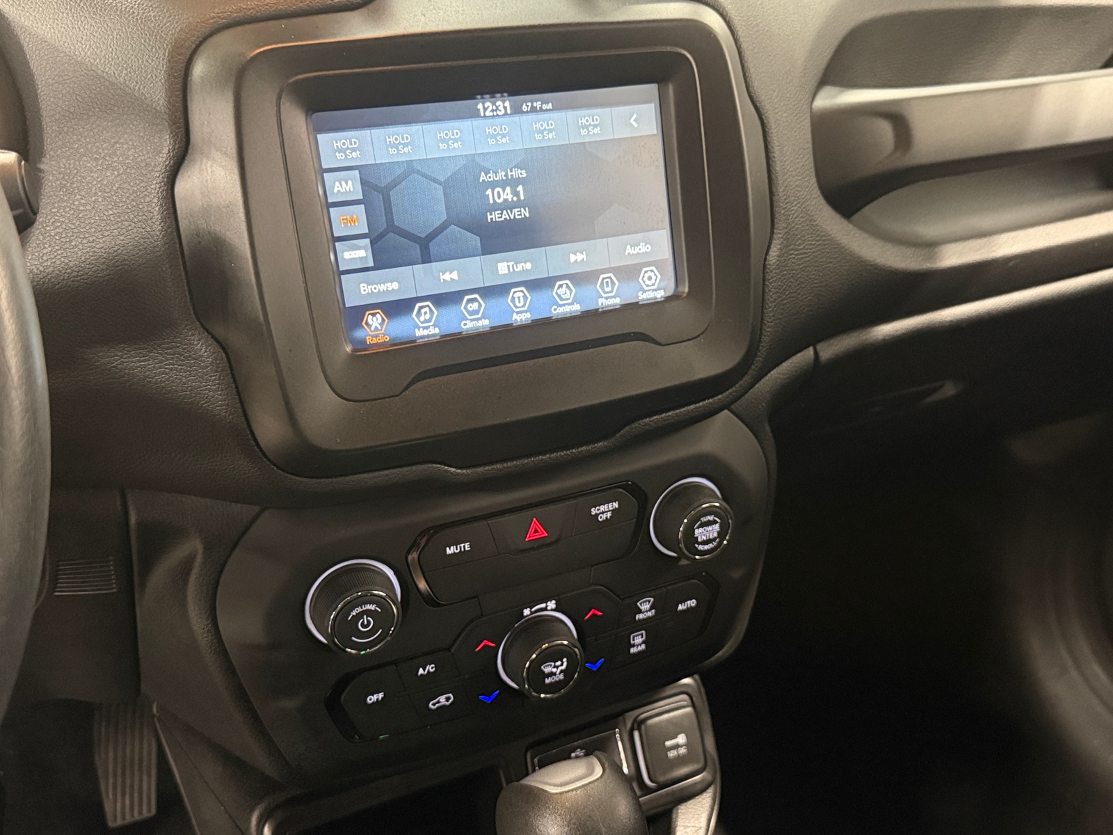 Thumbnail: 2020 Jeep Renegade - 4