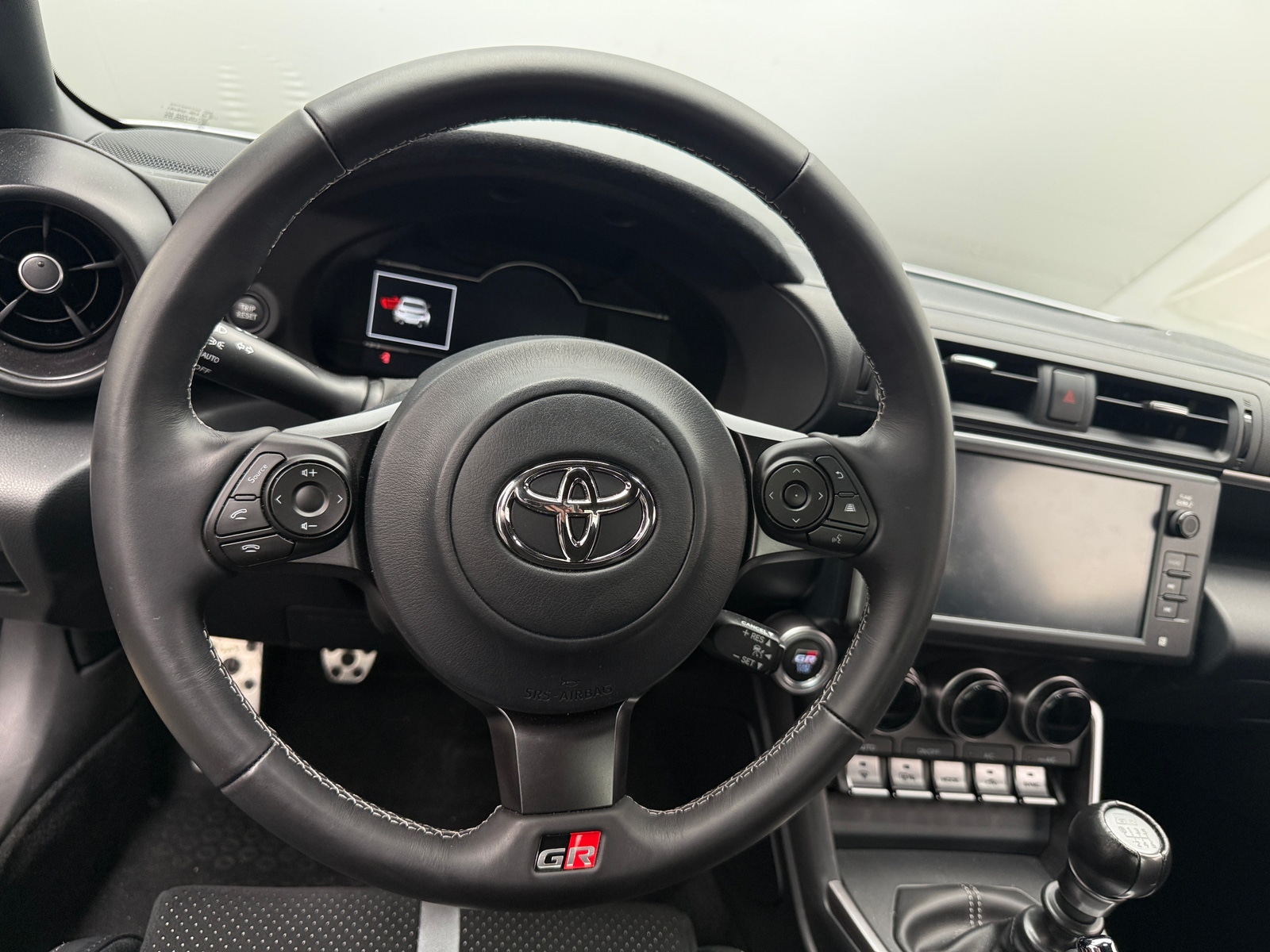 Thumbnail: 2025 Toyota GR86 - 4
