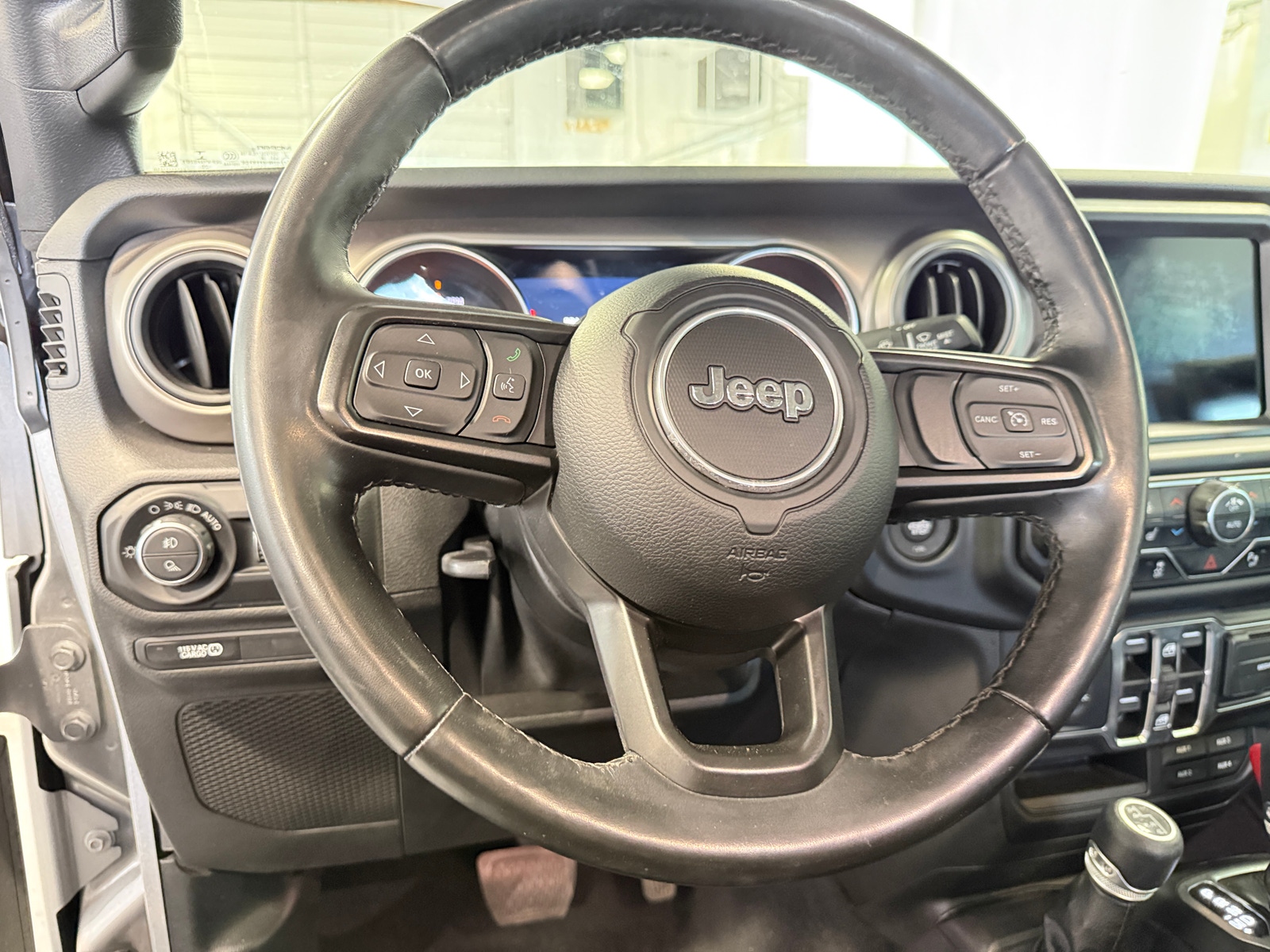 Thumbnail: 2020 Jeep Gladiator - 5