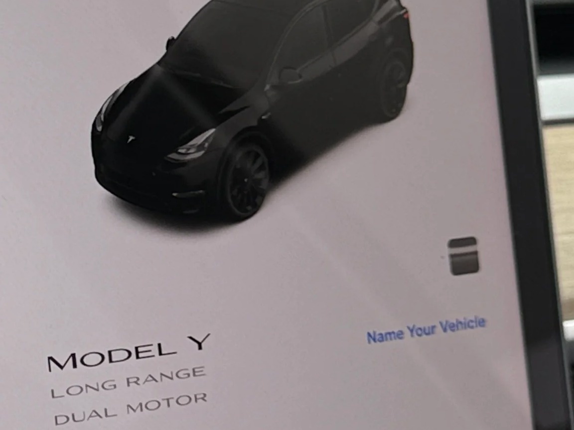 Thumbnail: 2023 Tesla Model Y - 3