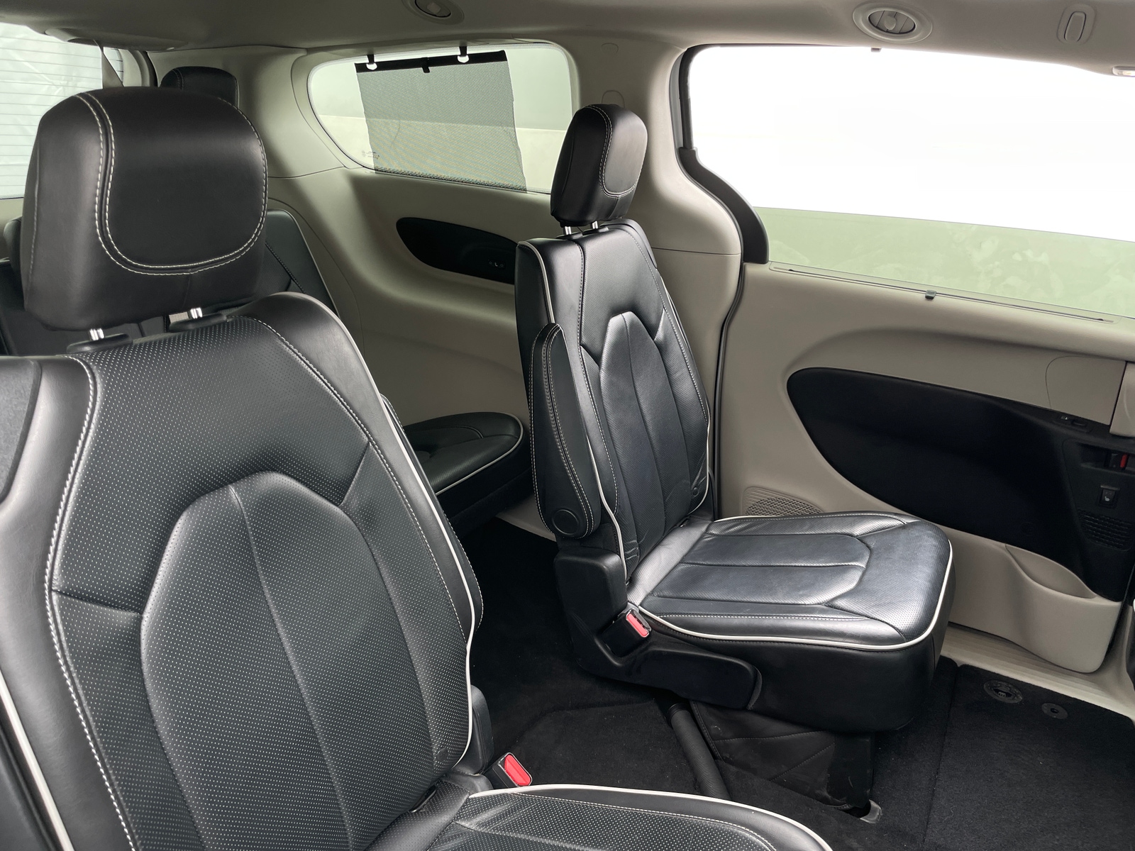 Thumbnail: 2021 Chrysler Pacifica - 5