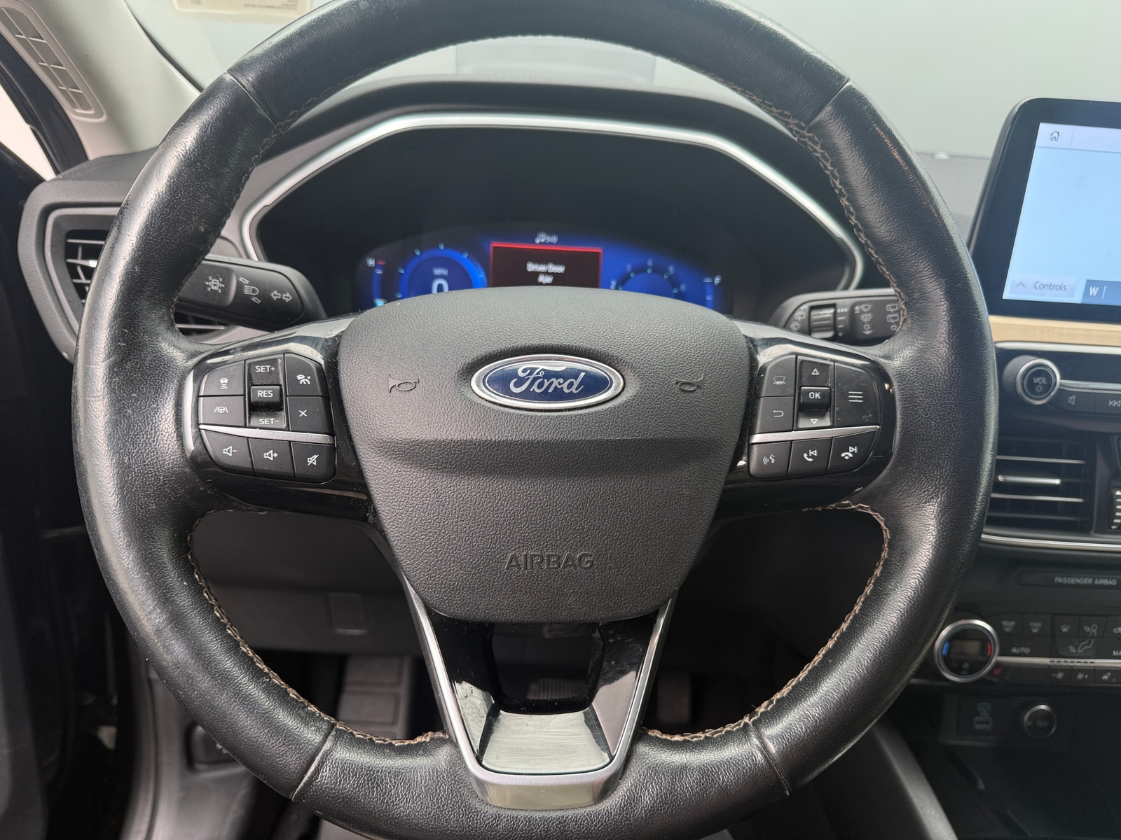 Thumbnail: 2021 Ford Escape - 4
