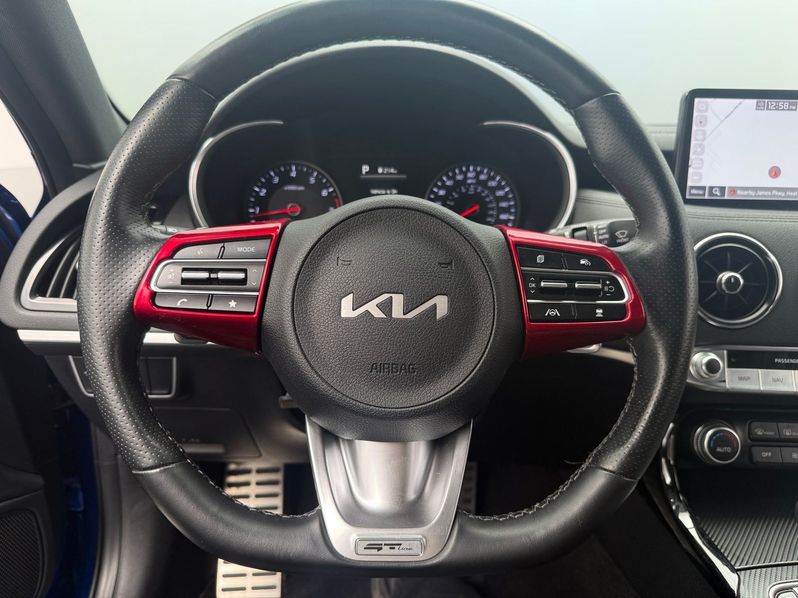 Thumbnail: 2023 Kia Stinger - 4