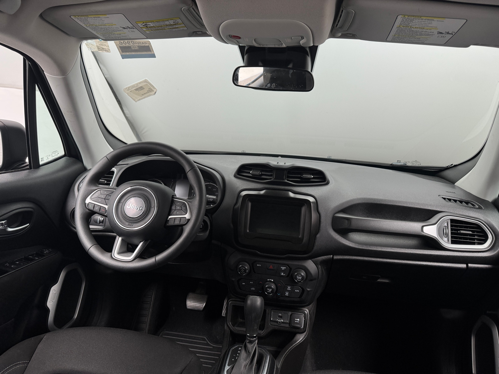 Thumbnail: 2021 Jeep Renegade - 3