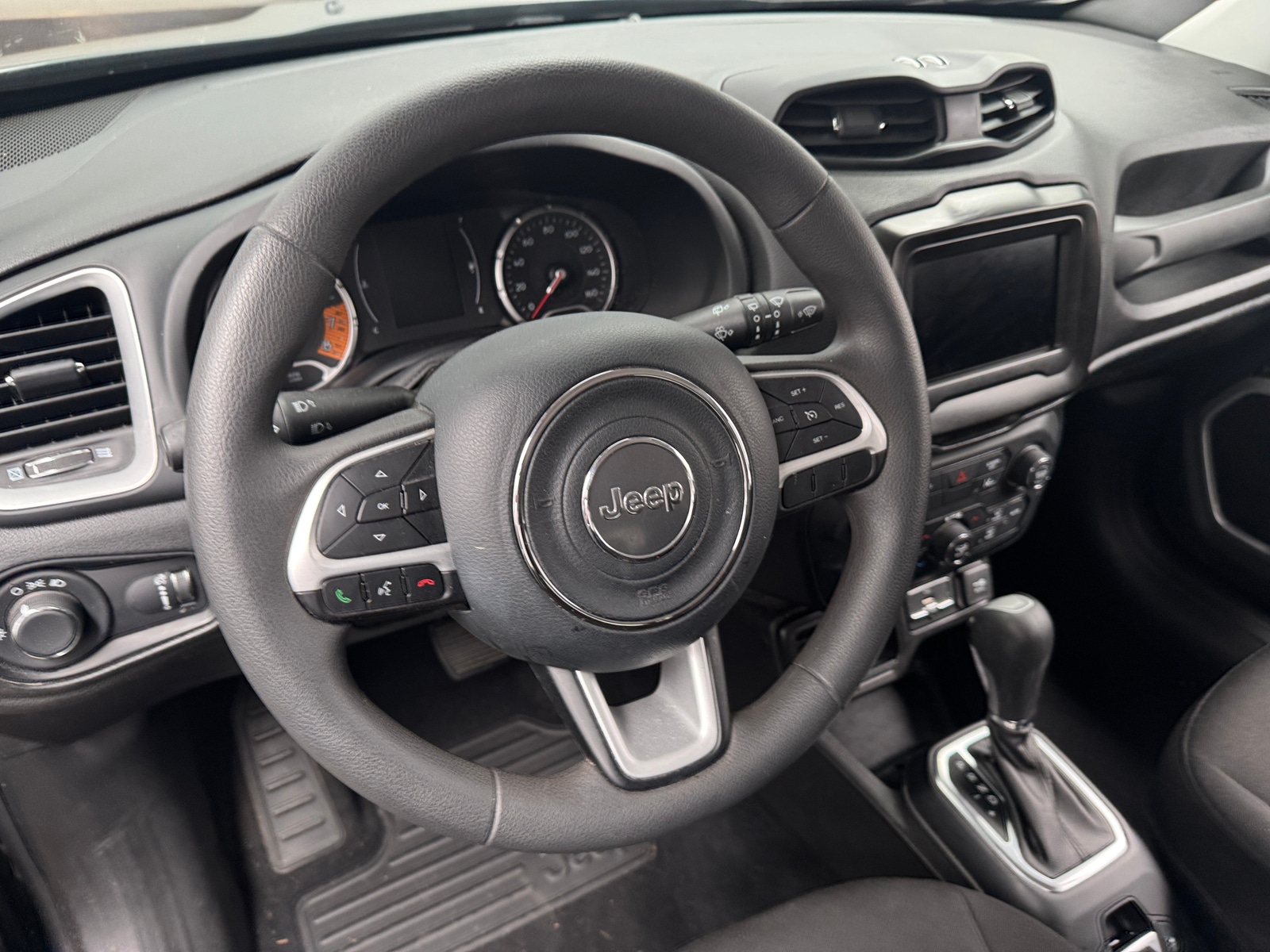 Thumbnail: 2021 Jeep Renegade - 5