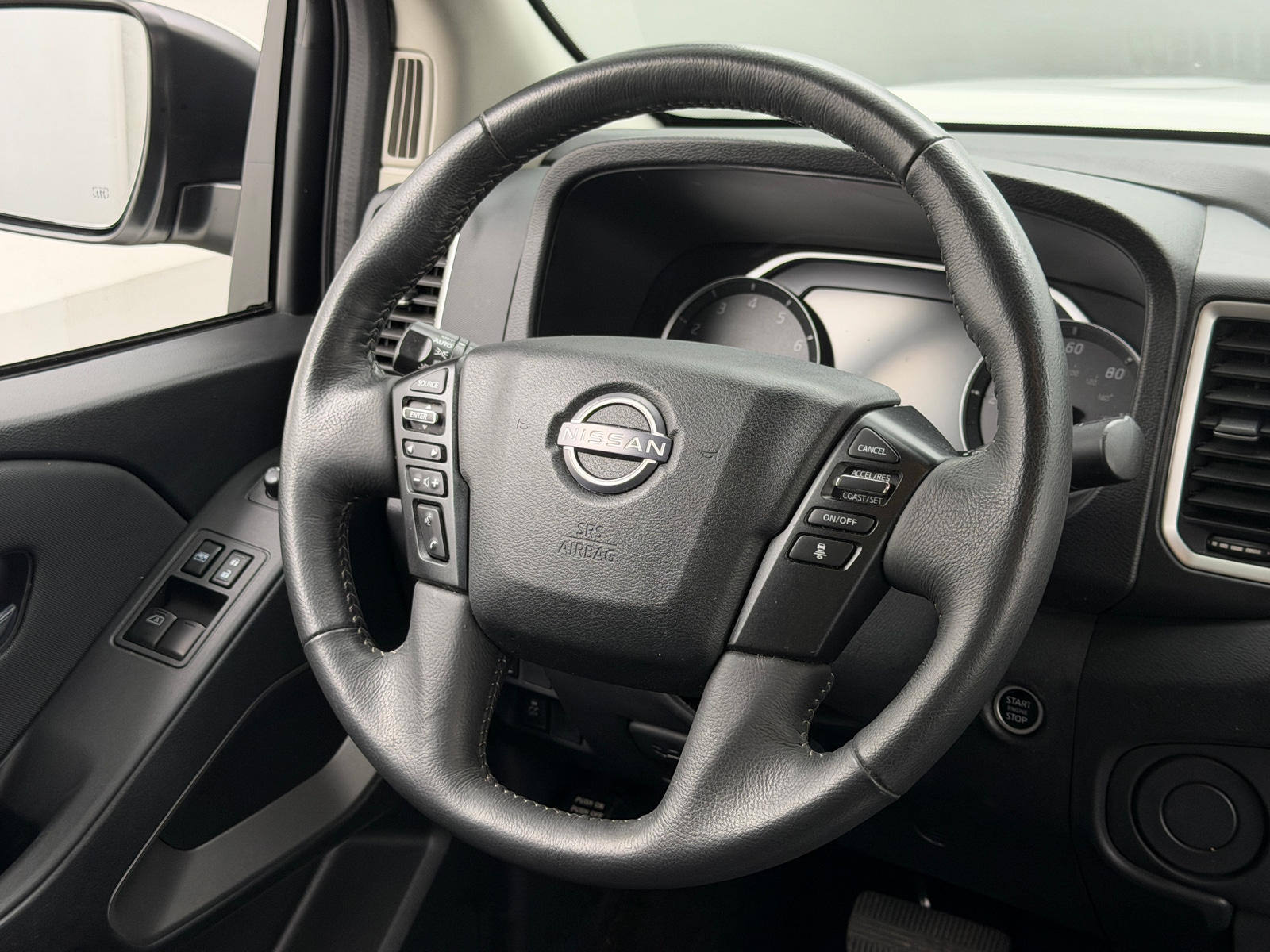Thumbnail: 2024 Nissan Frontier - 5