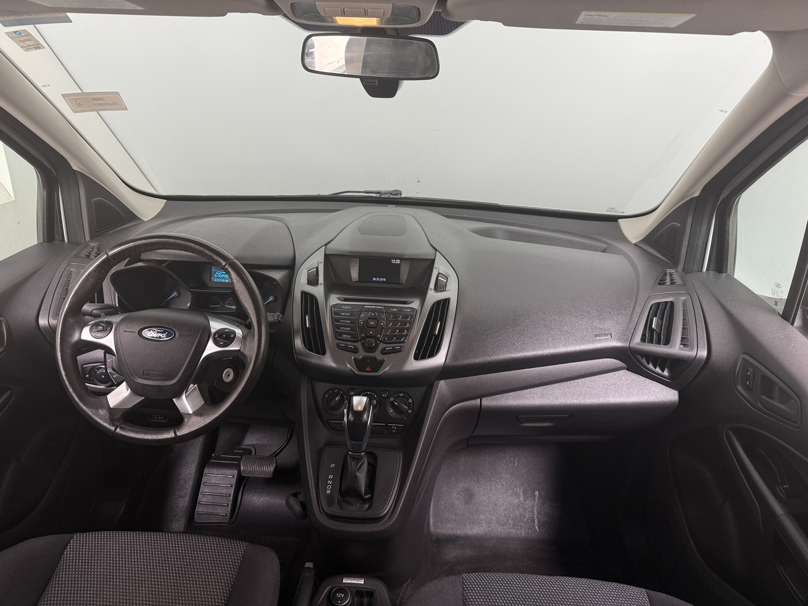 Thumbnail: 2017 Ford Transit Series - 3