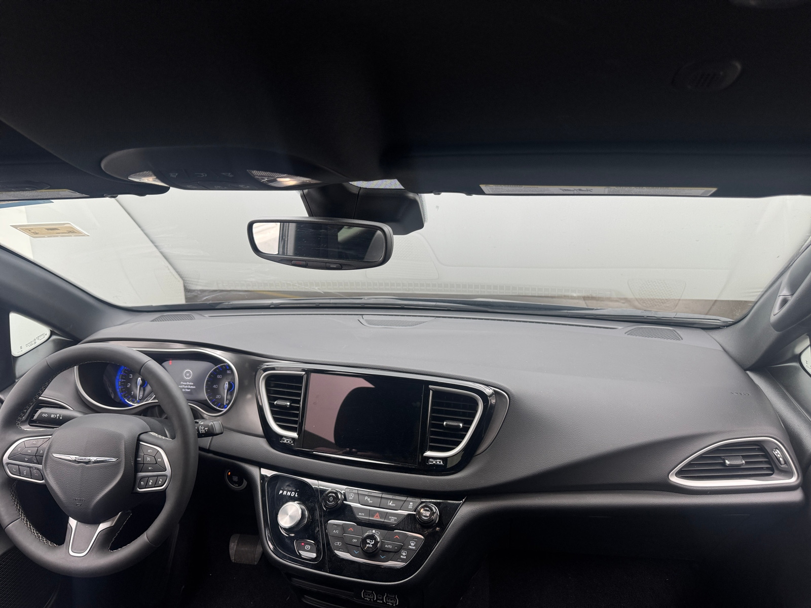 Thumbnail: 2025 Chrysler Pacifica - 2