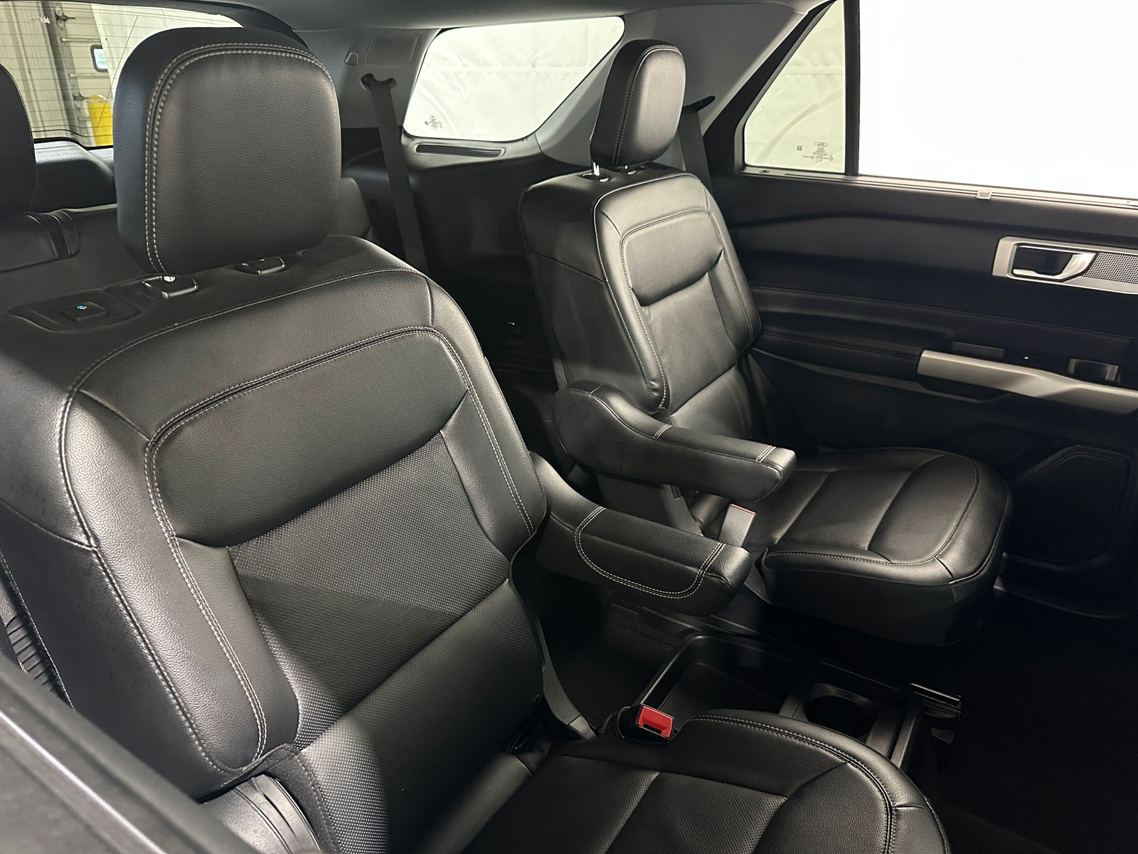 Thumbnail: 2021 Ford Explorer - 5